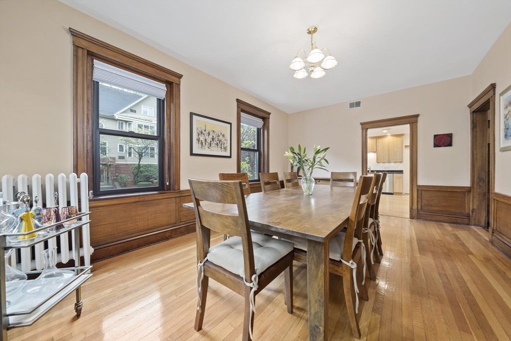 Brookline, Massachusetts, 02446, United States, 3 Bedrooms Bedrooms, ,2 BathroomsBathrooms,Residential,For Sale,1787274