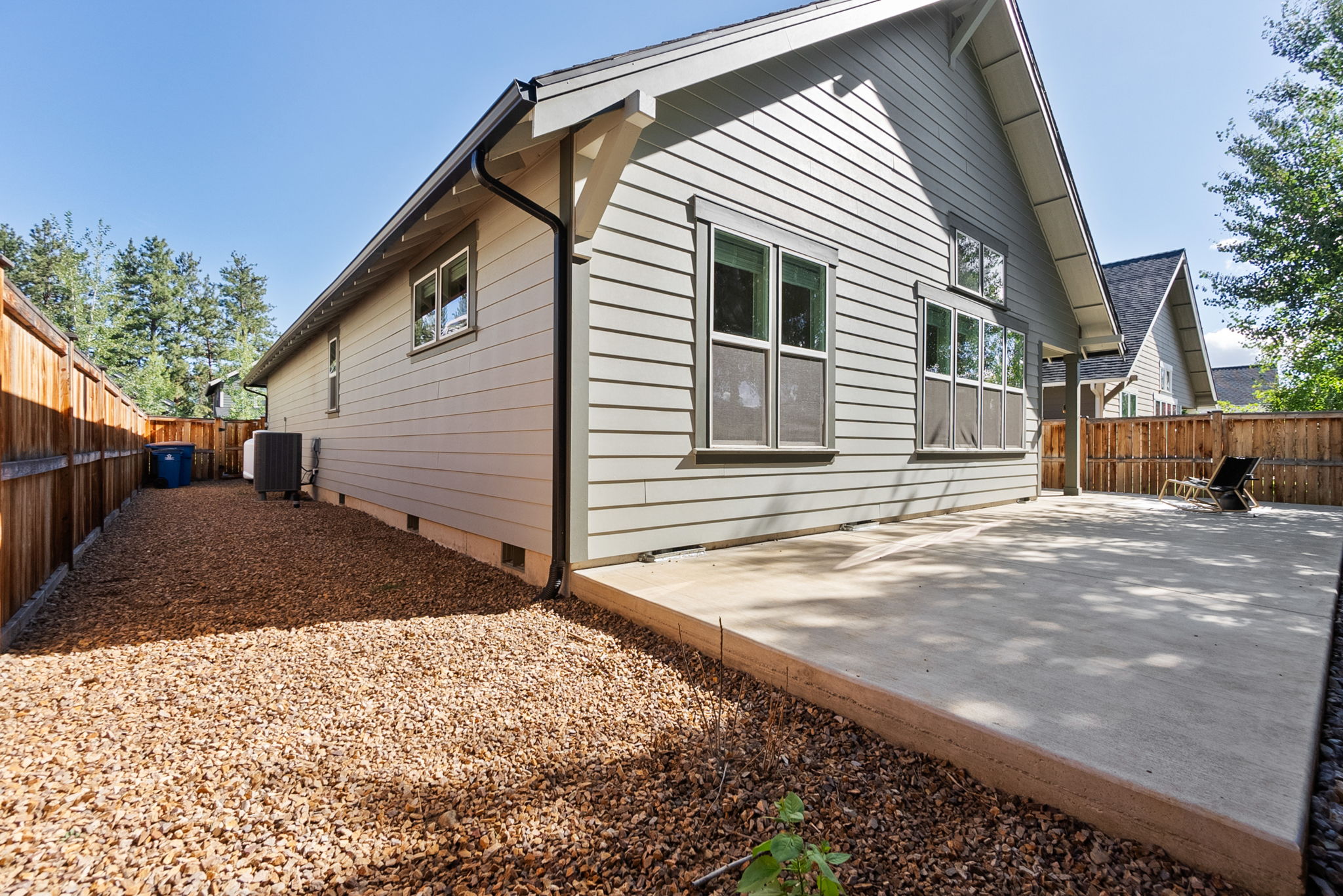 Sisters, Oregon, 97759, United States, 3 Bedrooms Bedrooms, ,2 BathroomsBathrooms,Residential,For Sale,1910956