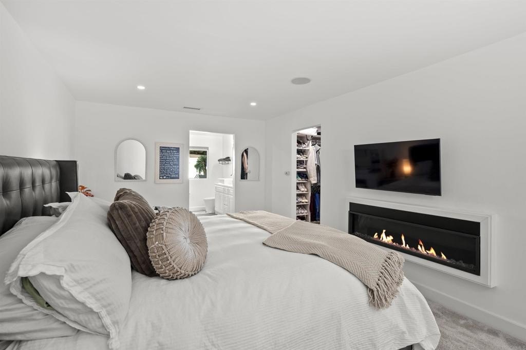 San Diego, California, 92106, United States, 3 Bedrooms Bedrooms, ,2 BathroomsBathrooms,Residential,For Sale,1991298