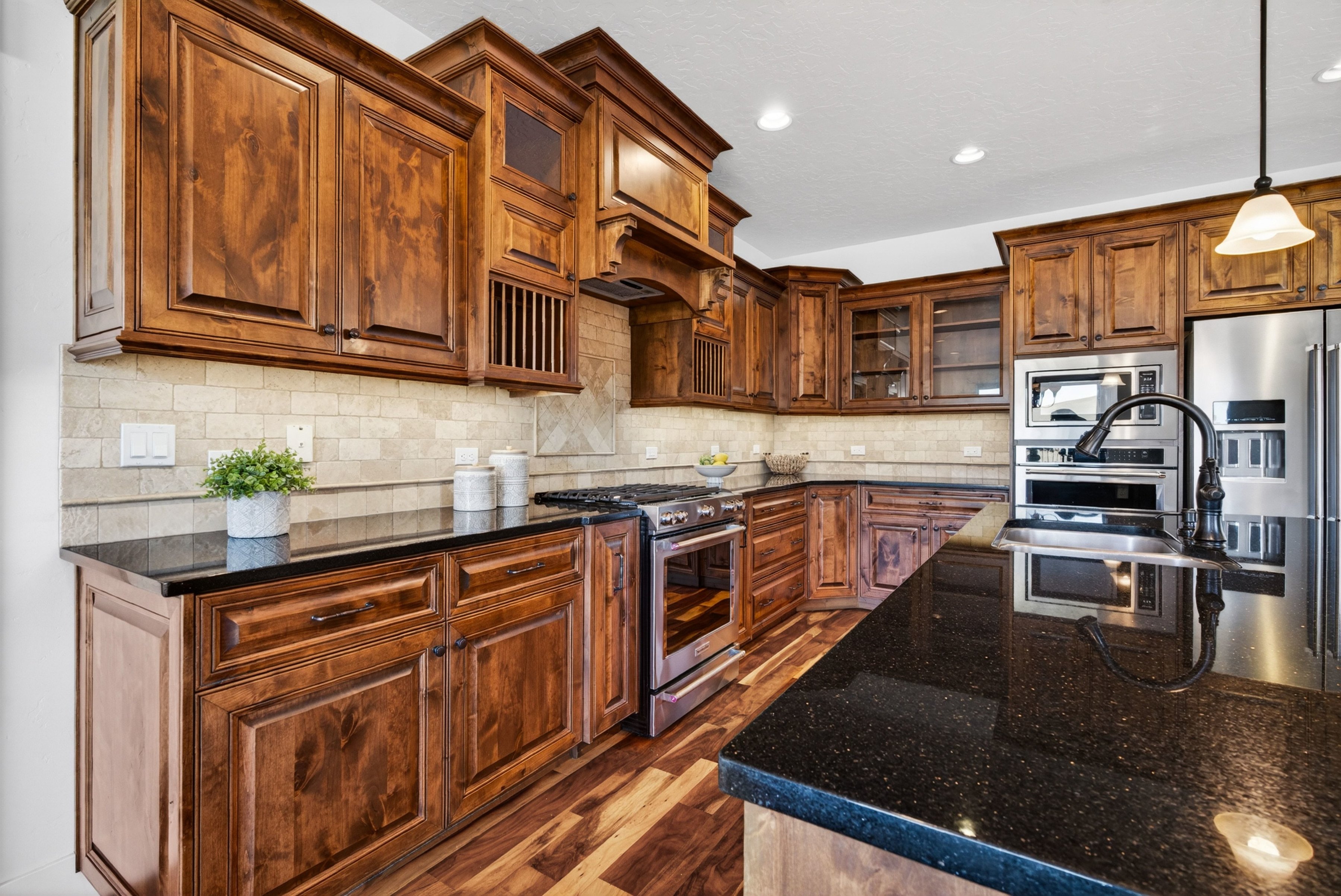  Refined Southeast Boise Living with Panoramic Vistas - 物件實景