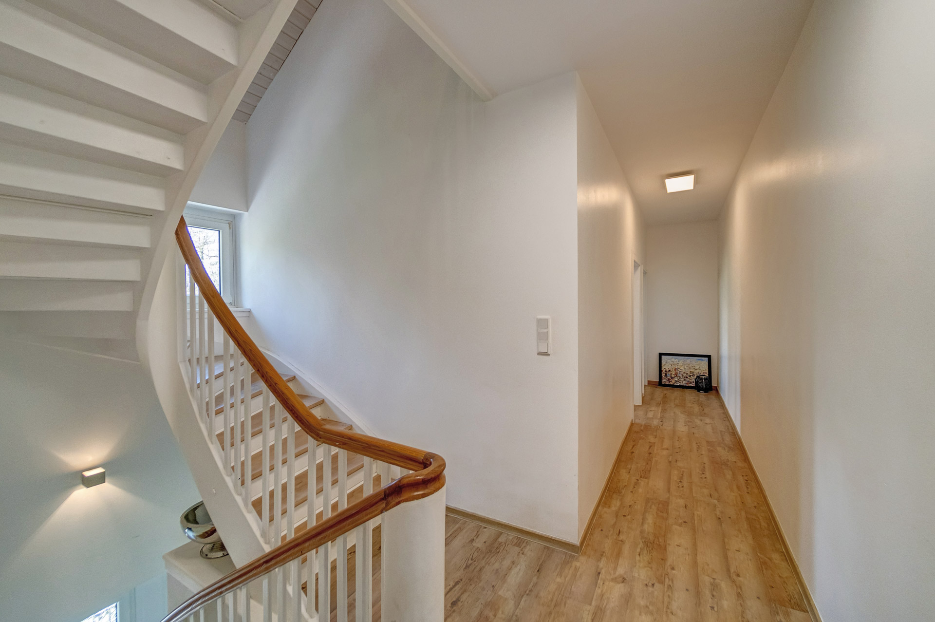  Spacious semi-detached house in an idyllic location - 物件實景