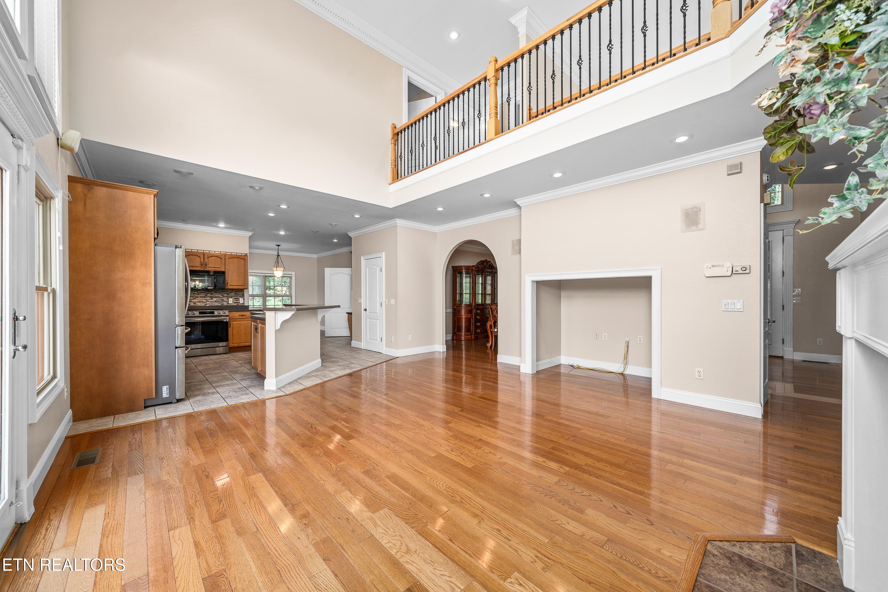 Crossville, Tennessee, 38555, United States, 5 Bedrooms Bedrooms, ,4 BathroomsBathrooms,Residential,For Sale,1990495