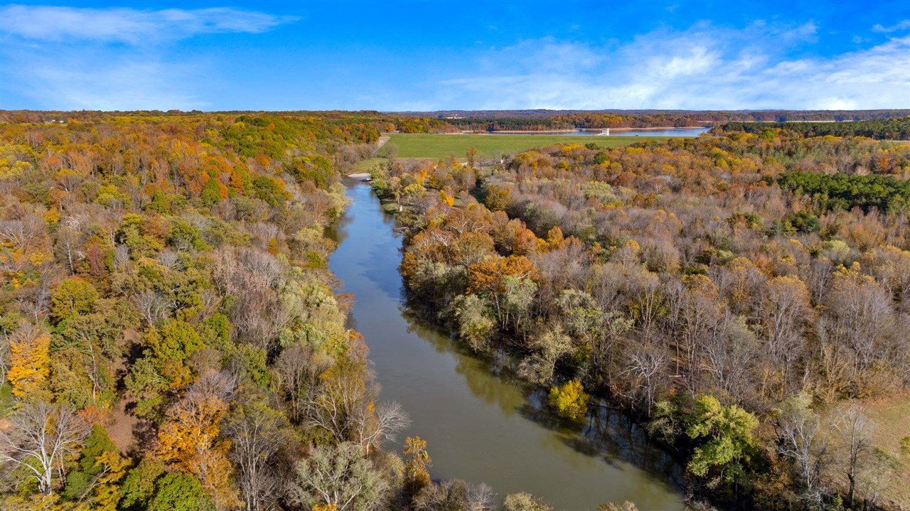 Glasgow, Kentucky, 42141, United States, 2 Bedrooms Bedrooms, ,1 BathroomBathrooms,Residential,For Sale,1989020