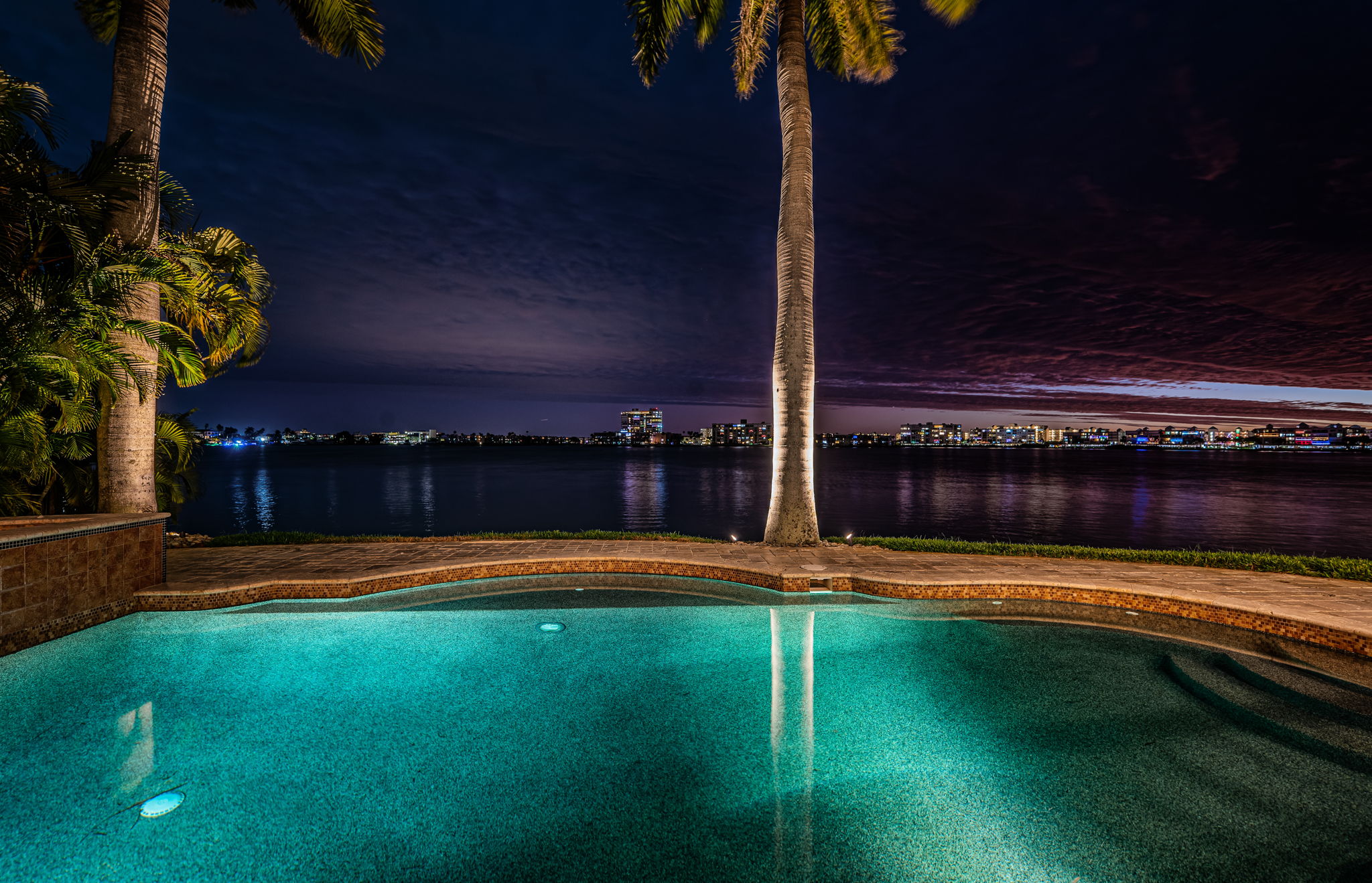 St Petersburg, Florida, 33707, United States, 5 Bedrooms Bedrooms, ,5 BathroomsBathrooms,Residential,For Sale,2007772