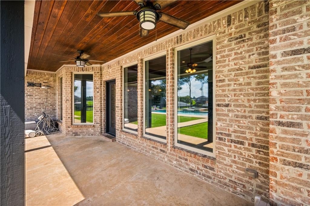 Natchitoches, Louisiana, 71457, United States, 4 Bedrooms Bedrooms, ,3 BathroomsBathrooms,Residential,For Sale,1974090