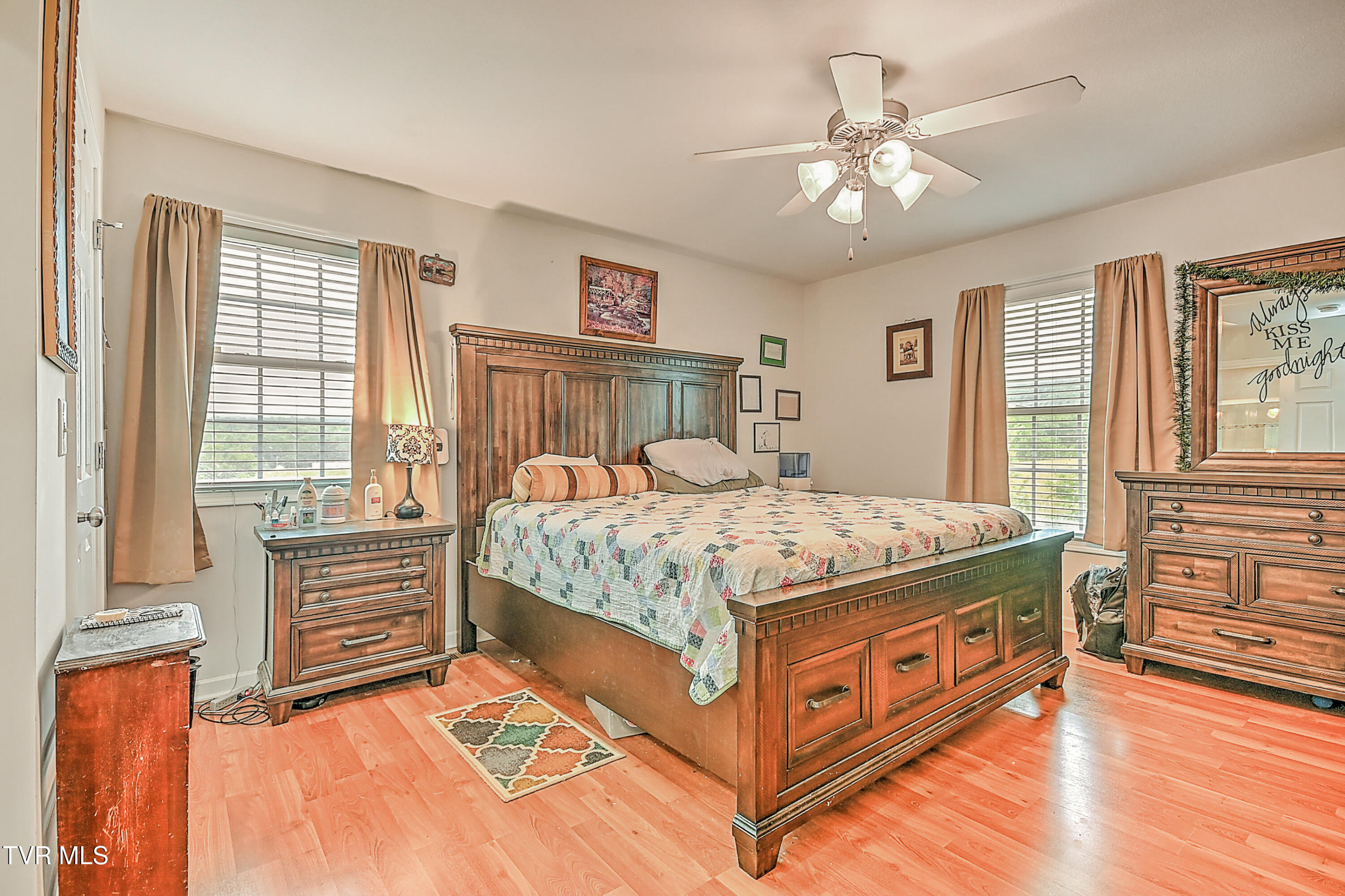 Chuckey, Tennessee, 37641, United States, 3 Bedrooms Bedrooms, ,2 BathroomsBathrooms,Residential,For Sale,1872161
