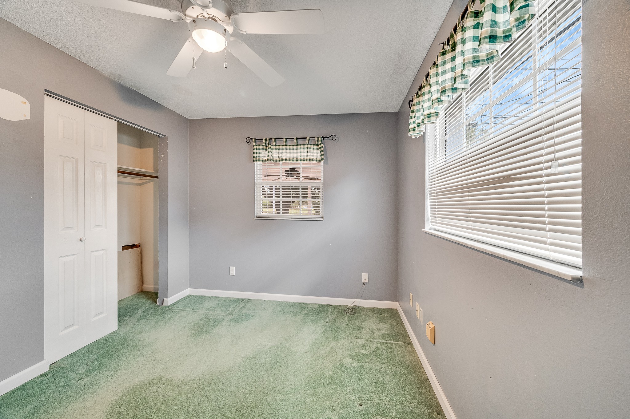  586 Louvre Drive, Melbourne, FL, 32935 - 物件實景