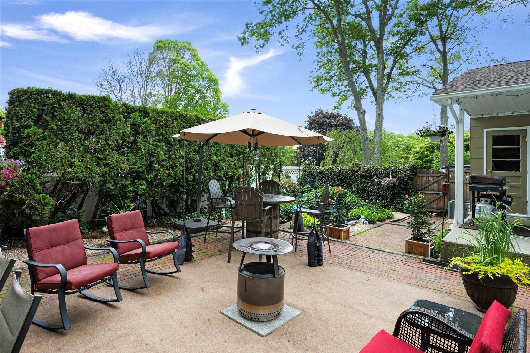 East Moriches, New York, 11940, United States, 3 Bedrooms Bedrooms, ,1 BathroomBathrooms,Residential,For Sale,1837952