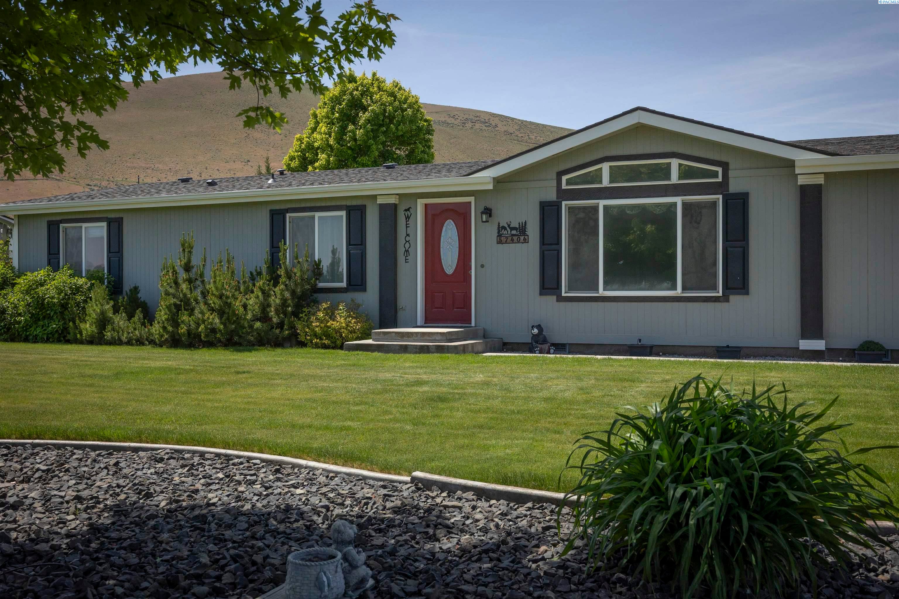 Benton City, Washington, 99320, United States, 3 Bedrooms Bedrooms, ,2 BathroomsBathrooms,Residential,For Sale,1983033