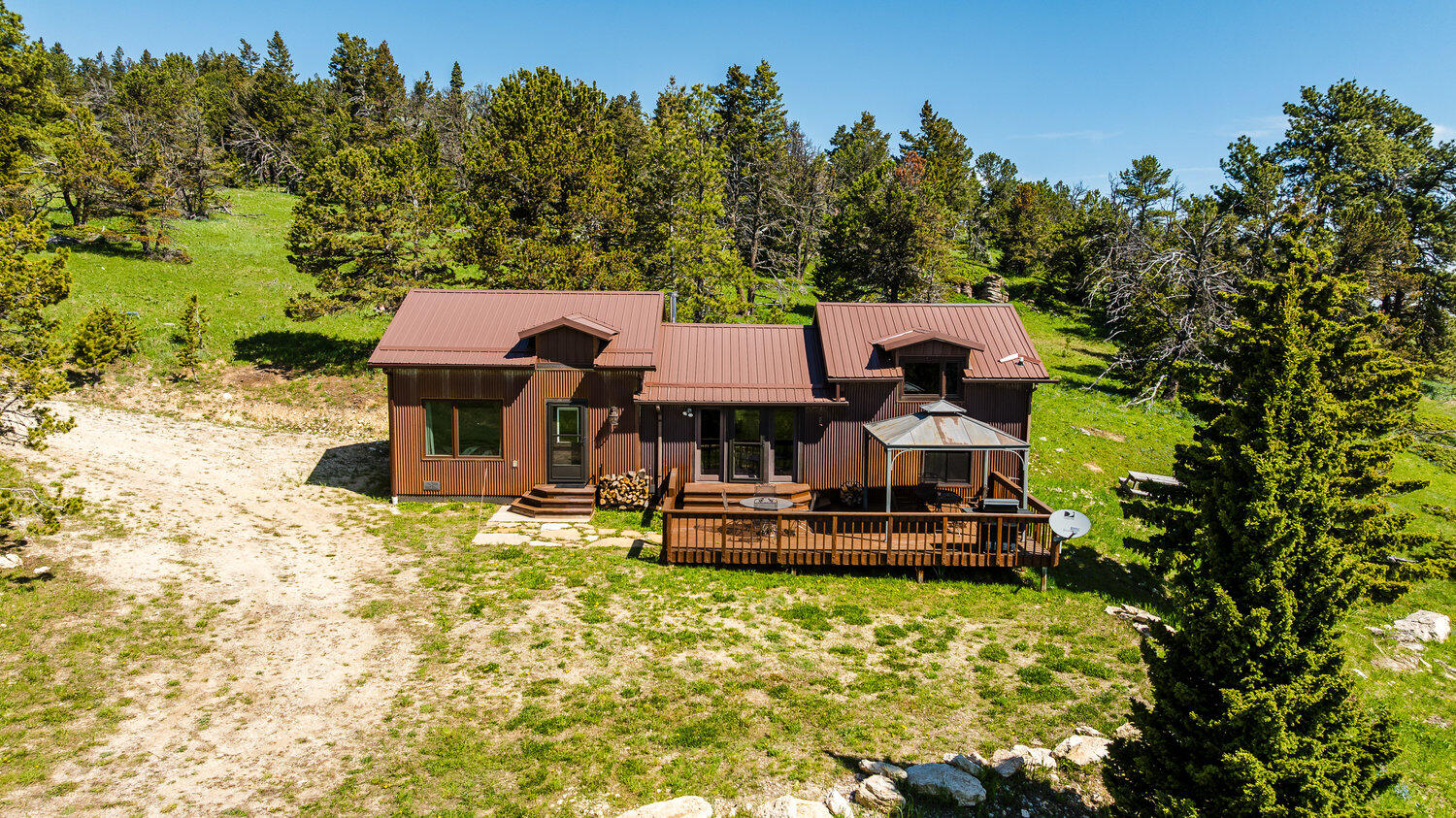 Sheridan, Wyoming, 82801, United States, 3 Bedrooms Bedrooms, ,2 BathroomsBathrooms,Residential,For Sale,1890581