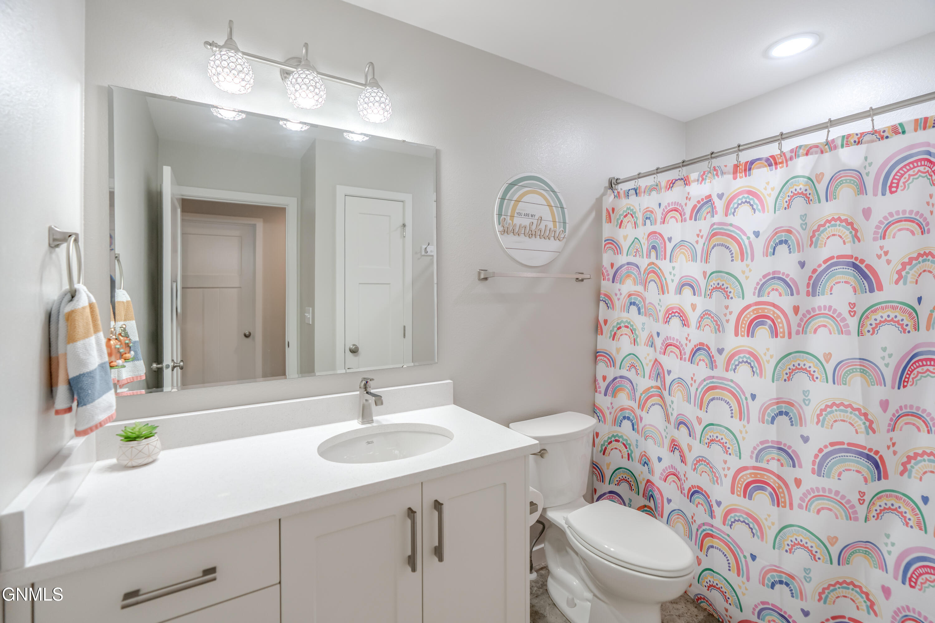 Bismarck, North Dakota, 58504, United States, 5 Bedrooms Bedrooms, ,2 BathroomsBathrooms,Residential,For Sale,1986096