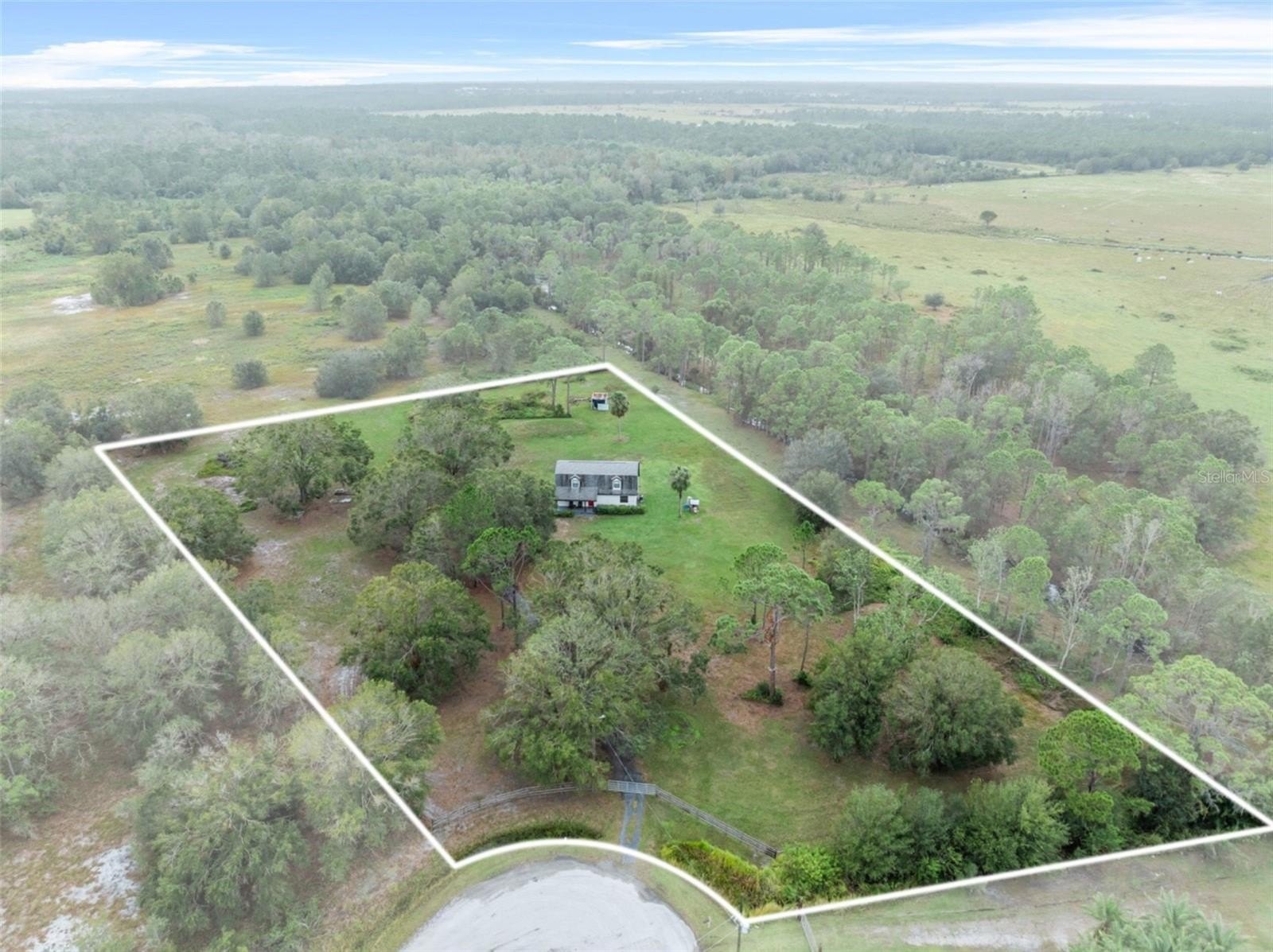 FROSTPROOF, Florida, 33843, United States, 4 Bedrooms Bedrooms, ,3 BathroomsBathrooms,Residential,For Sale,1864112