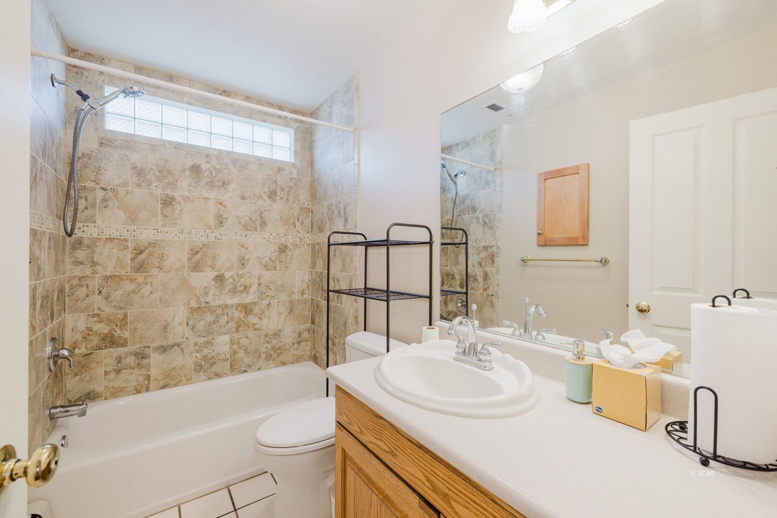 Elko, Nevada, 89801, United States, 5 Bedrooms Bedrooms, ,3 BathroomsBathrooms,Residential,For Sale,1906097