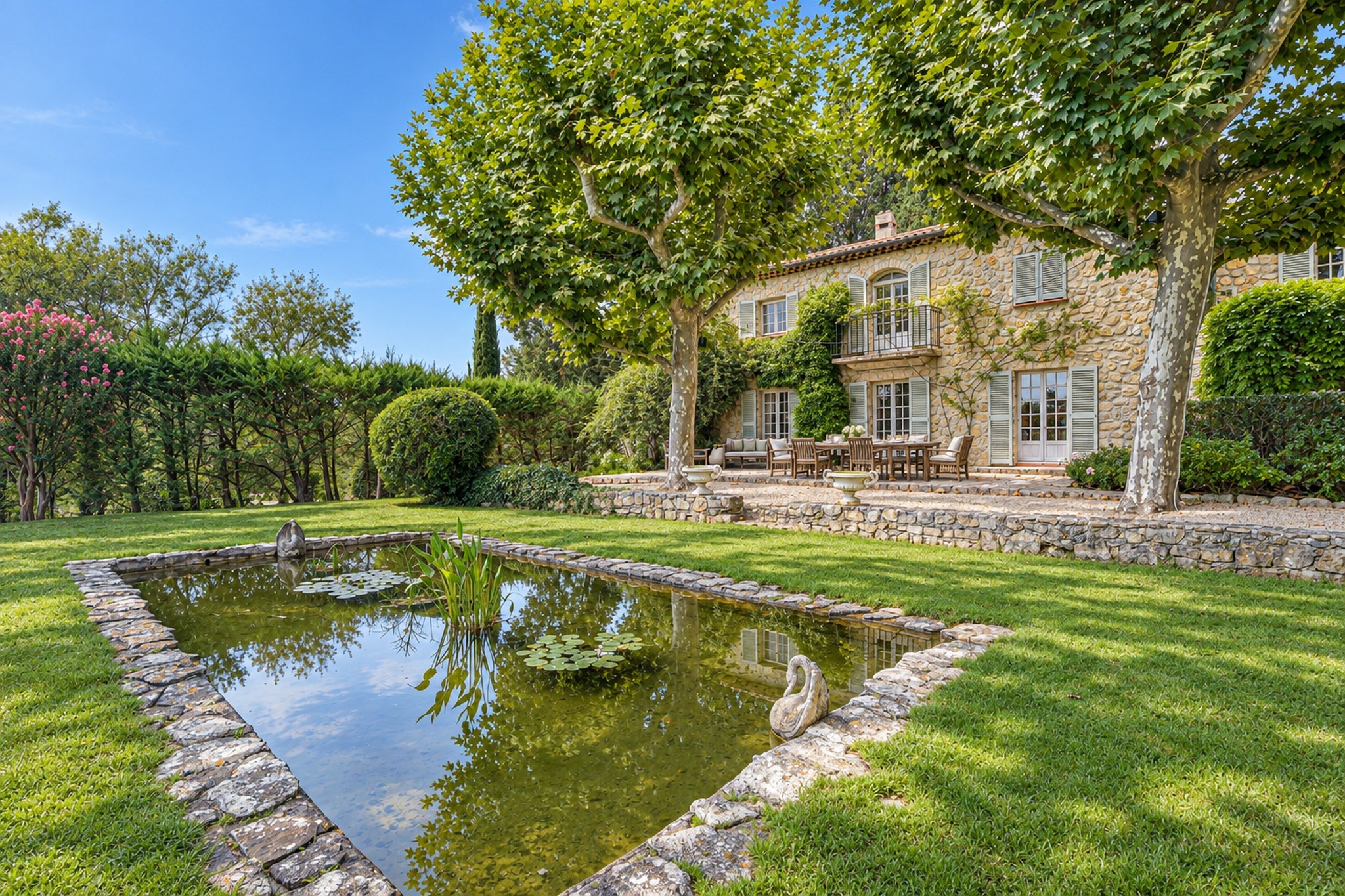  Châteauneuf-Grasse historic stone farmhouse estate with 3 hectares land, pool a… - 物件實景