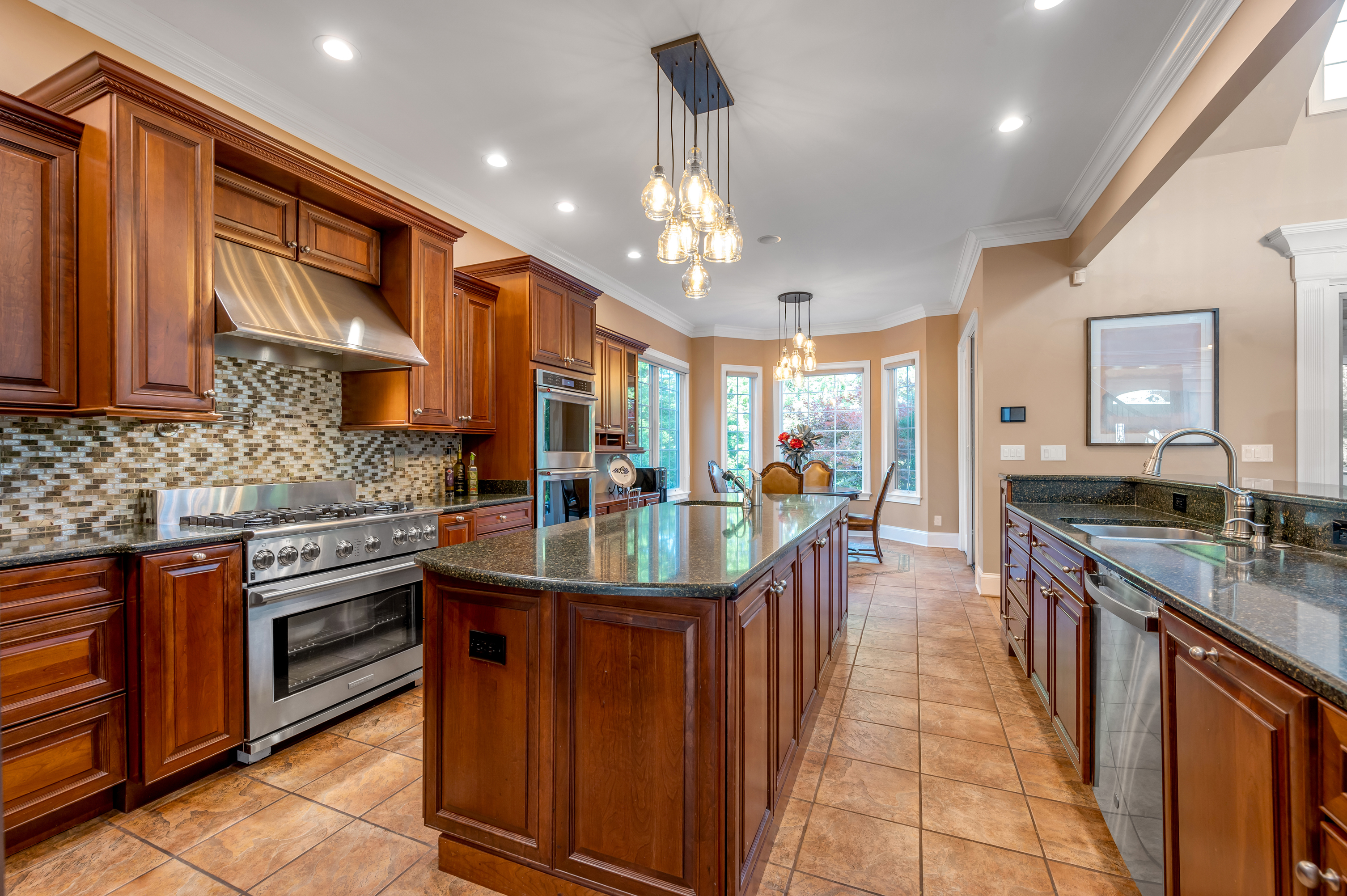  315 Whispering Brook Drive - 物件實景