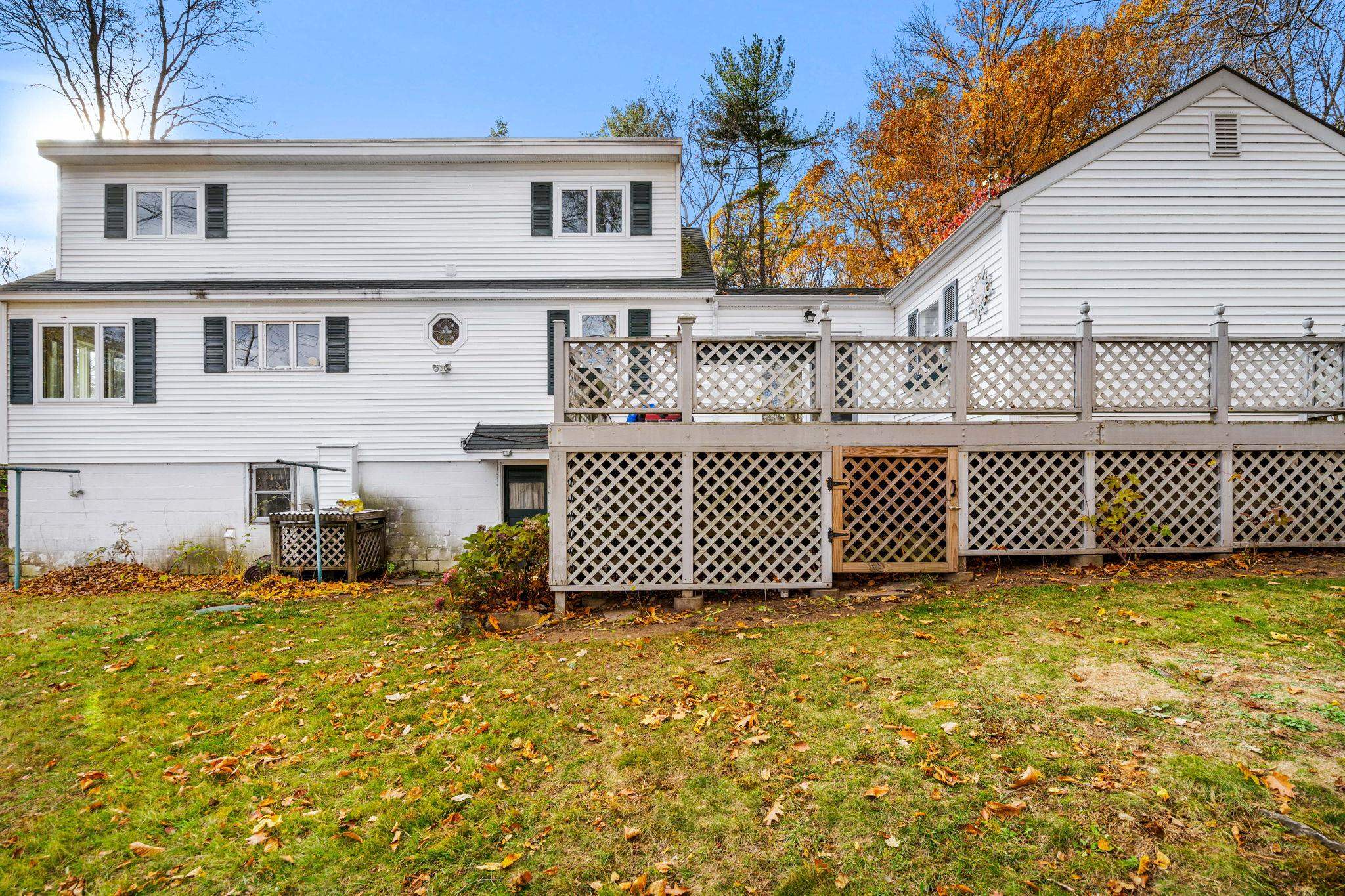 Pelham, New Hampshire, 03076, United States, 3 Bedrooms Bedrooms, ,1 BathroomBathrooms,Residential,For Sale,1991276