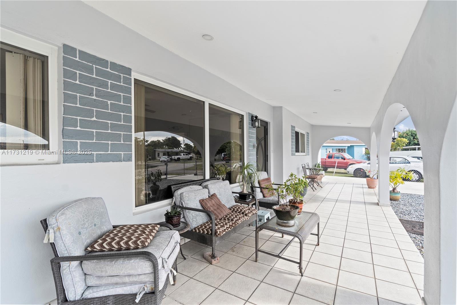 Hialeah, Florida, 33012, United States, 4 Bedrooms Bedrooms, ,4 BathroomsBathrooms,Residential,For Sale,1840227