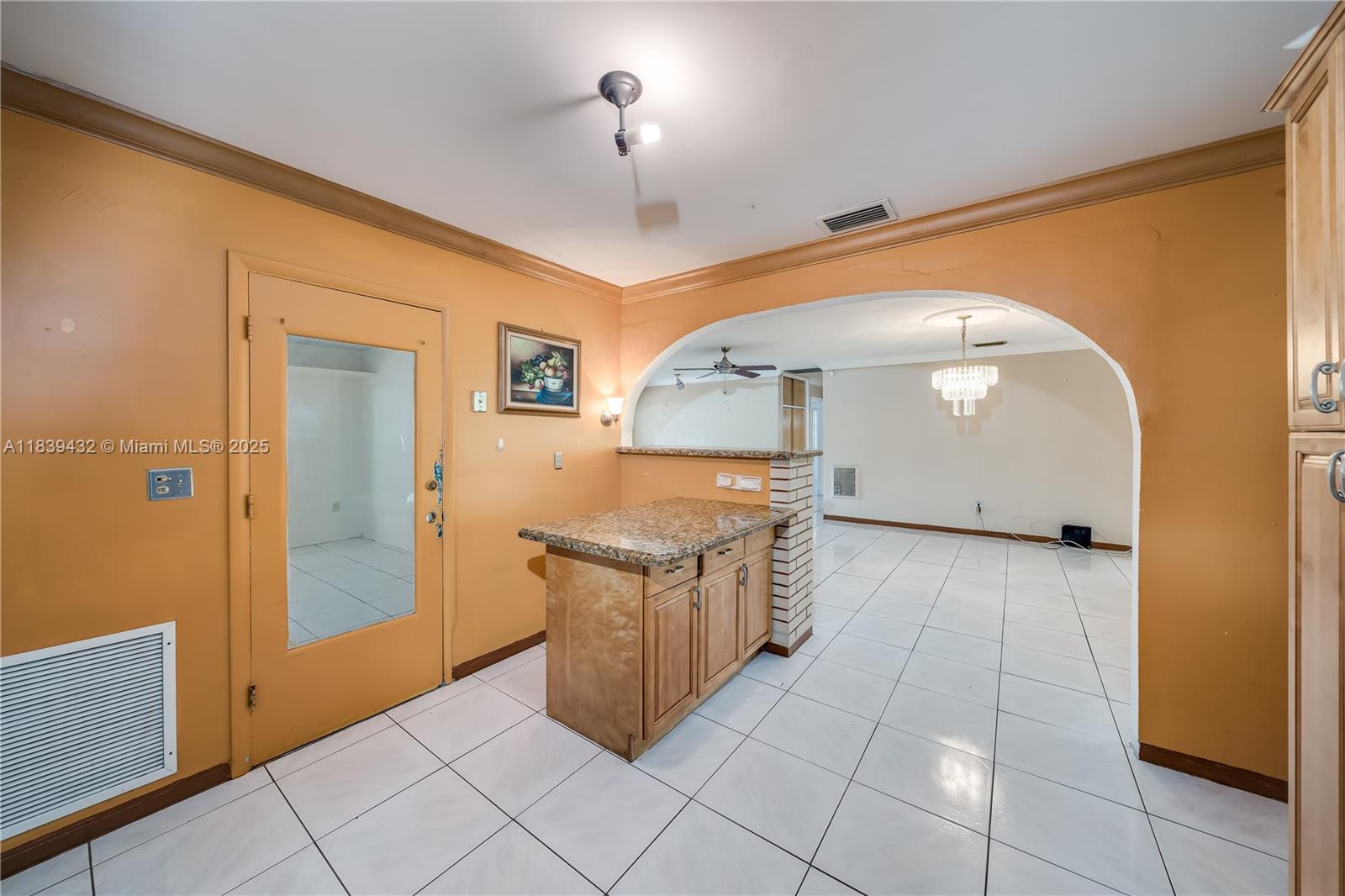 Hollywood, Florida, 33024, United States, 3 Bedrooms Bedrooms, ,2 BathroomsBathrooms,Residential,For Sale,1892932