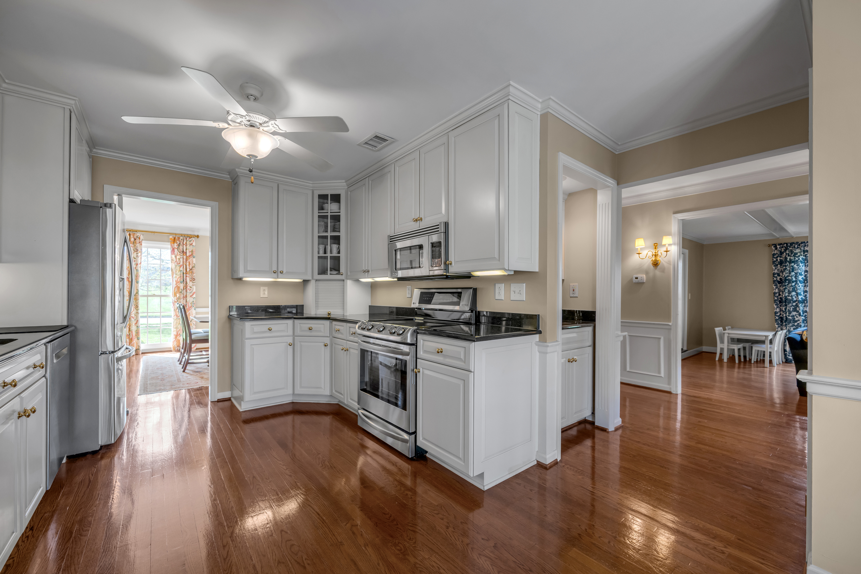  2071 Manor Drive - 物件實景