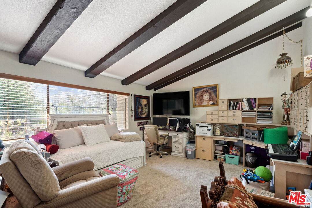 Calabasas, California, 91302, United States, 4 Bedrooms Bedrooms, ,3 BathroomsBathrooms,Residential,For Sale,1708601