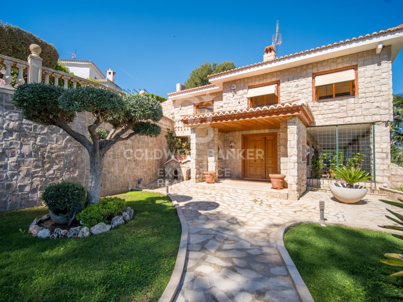 Chiva, Comunidad Valenciana, ES, 6 Bedrooms Bedrooms, ,7 BathroomsBathrooms,Residential,For Sale,1817854
