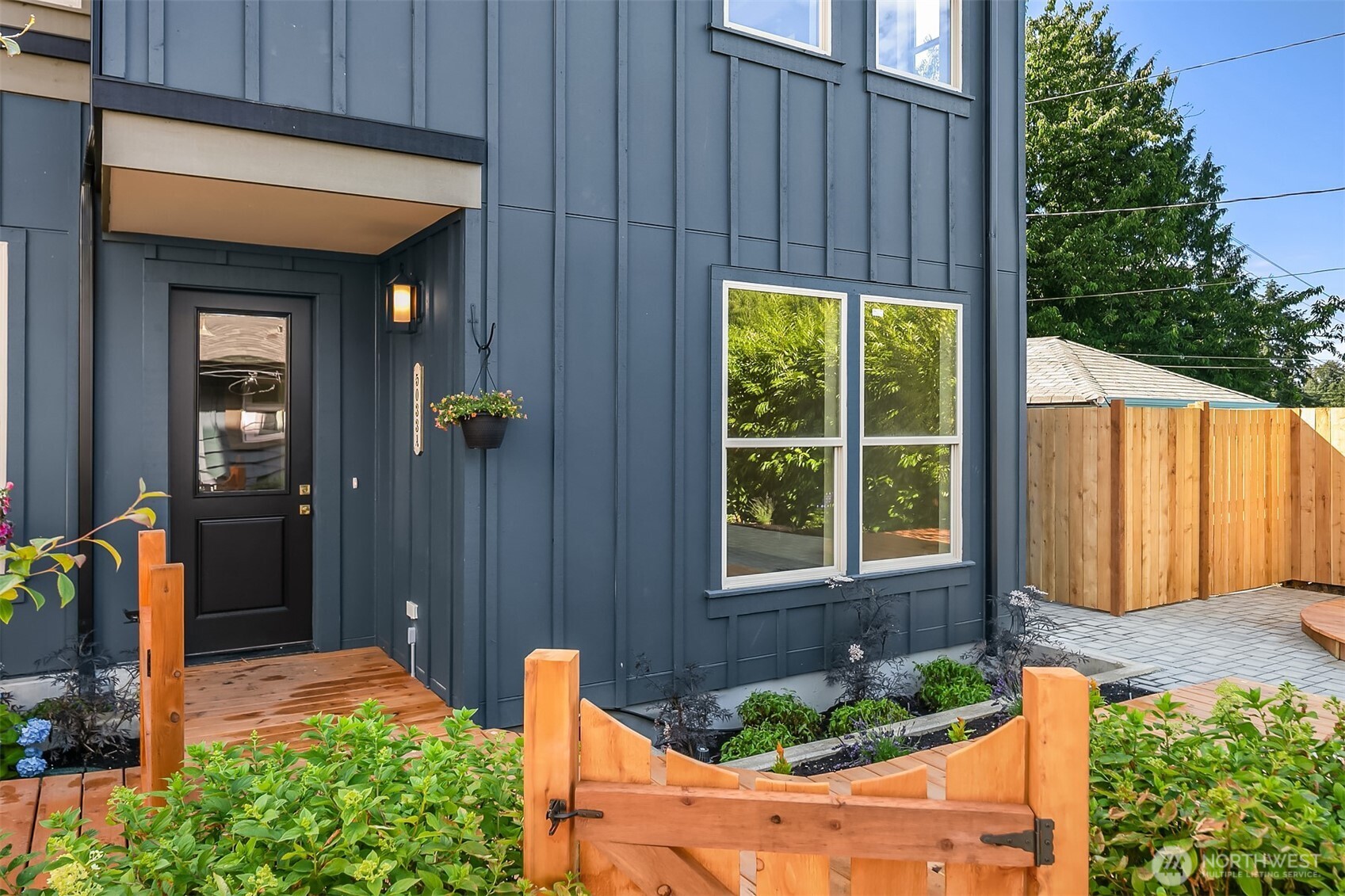 Seattle, Washington, 98106, United States, 4 Bedrooms Bedrooms, ,3 BathroomsBathrooms,Residential,For Sale,1902505