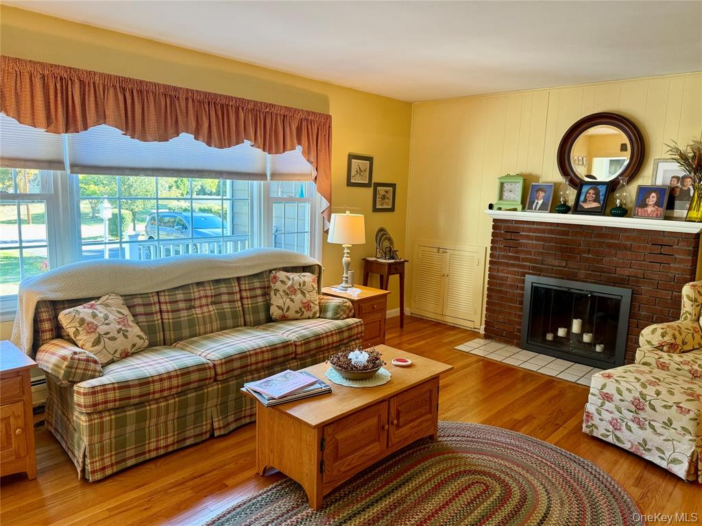 Wappingers Falls, New York, 12590, United States, 3 Bedrooms Bedrooms, ,2 BathroomsBathrooms,Residential,For Sale,1978823