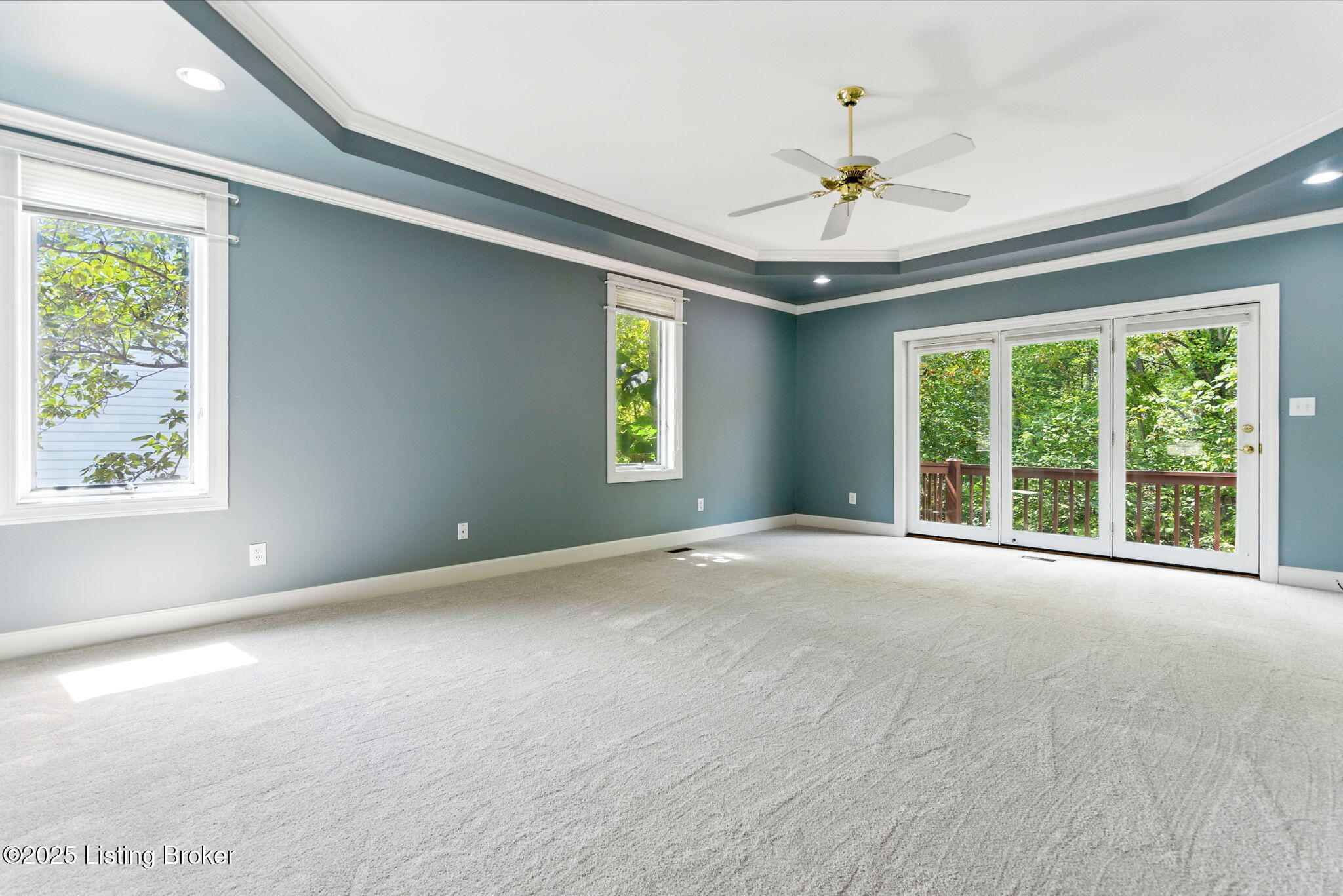 Prospect, Kentucky, 40059, United States, 4 Bedrooms Bedrooms, ,4 BathroomsBathrooms,Residential,For Sale,1941807