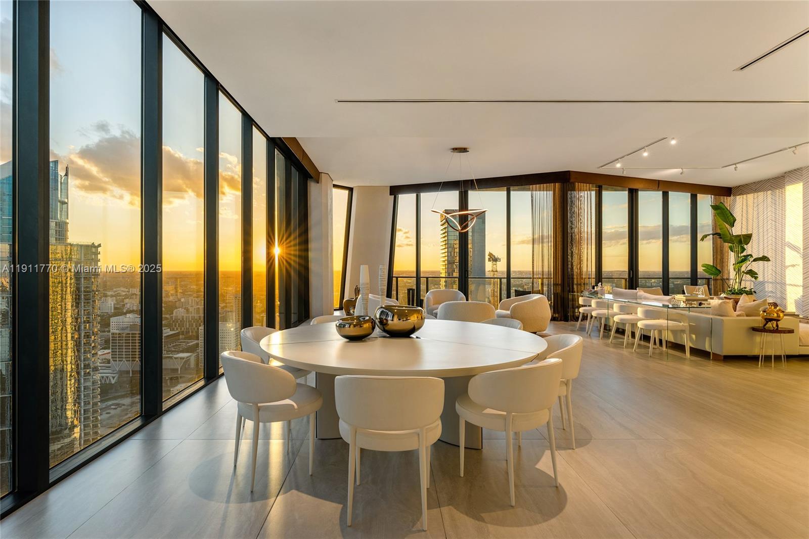 Miami, Florida, 33132, United States, 6 Bedrooms Bedrooms, ,7 BathroomsBathrooms,Residential,For Sale,1991375