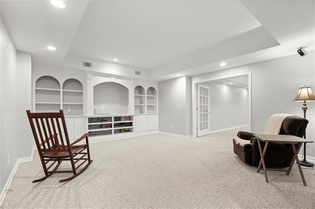 Woodstock, Georgia, 30188, United States, 6 Bedrooms Bedrooms, ,5 BathroomsBathrooms,Residential,For Sale,2009227