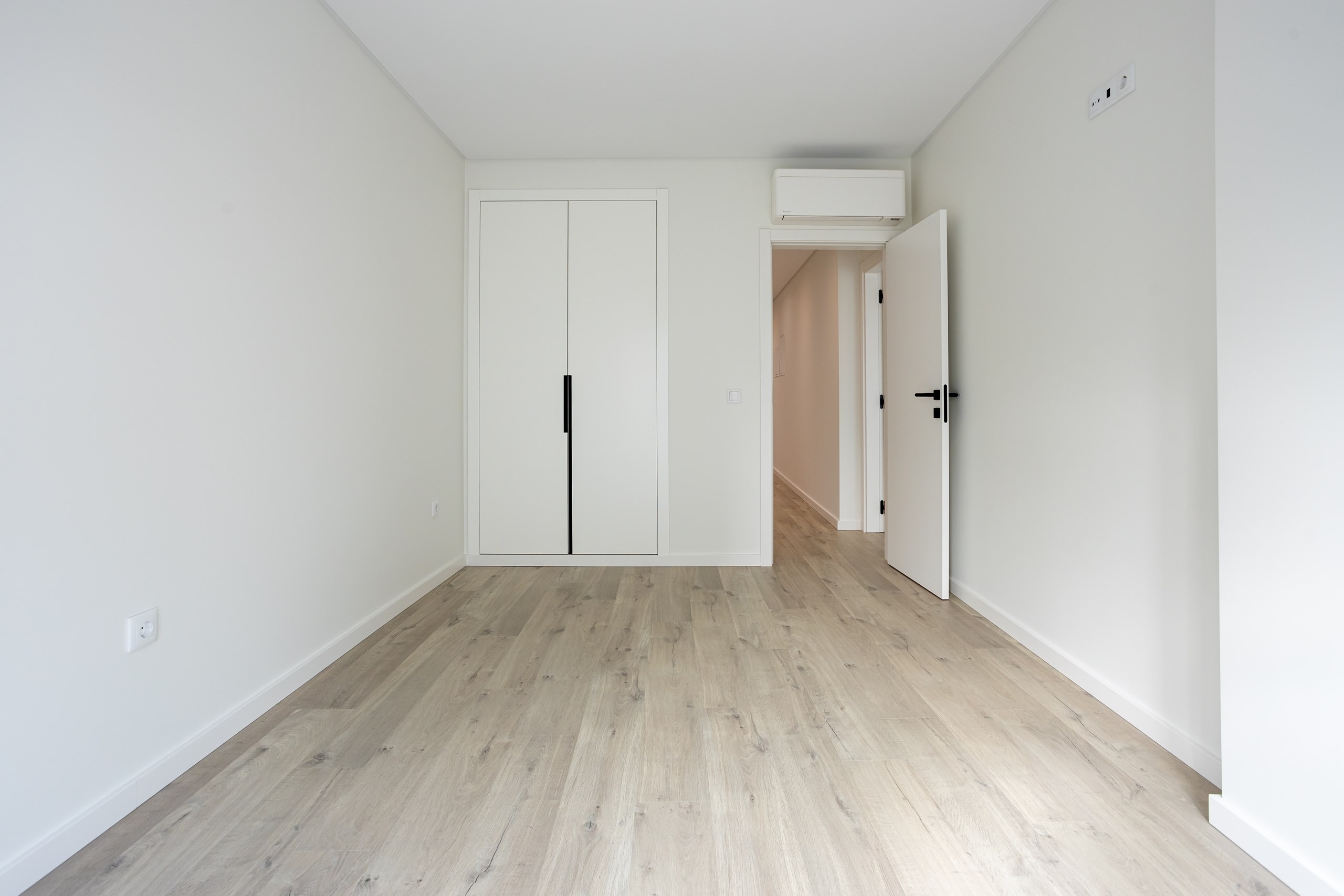 Montijo, Setúbal, 2870-448, PT, 4 Bedrooms Bedrooms, ,3 BathroomsBathrooms,Residential,For Sale,1805342