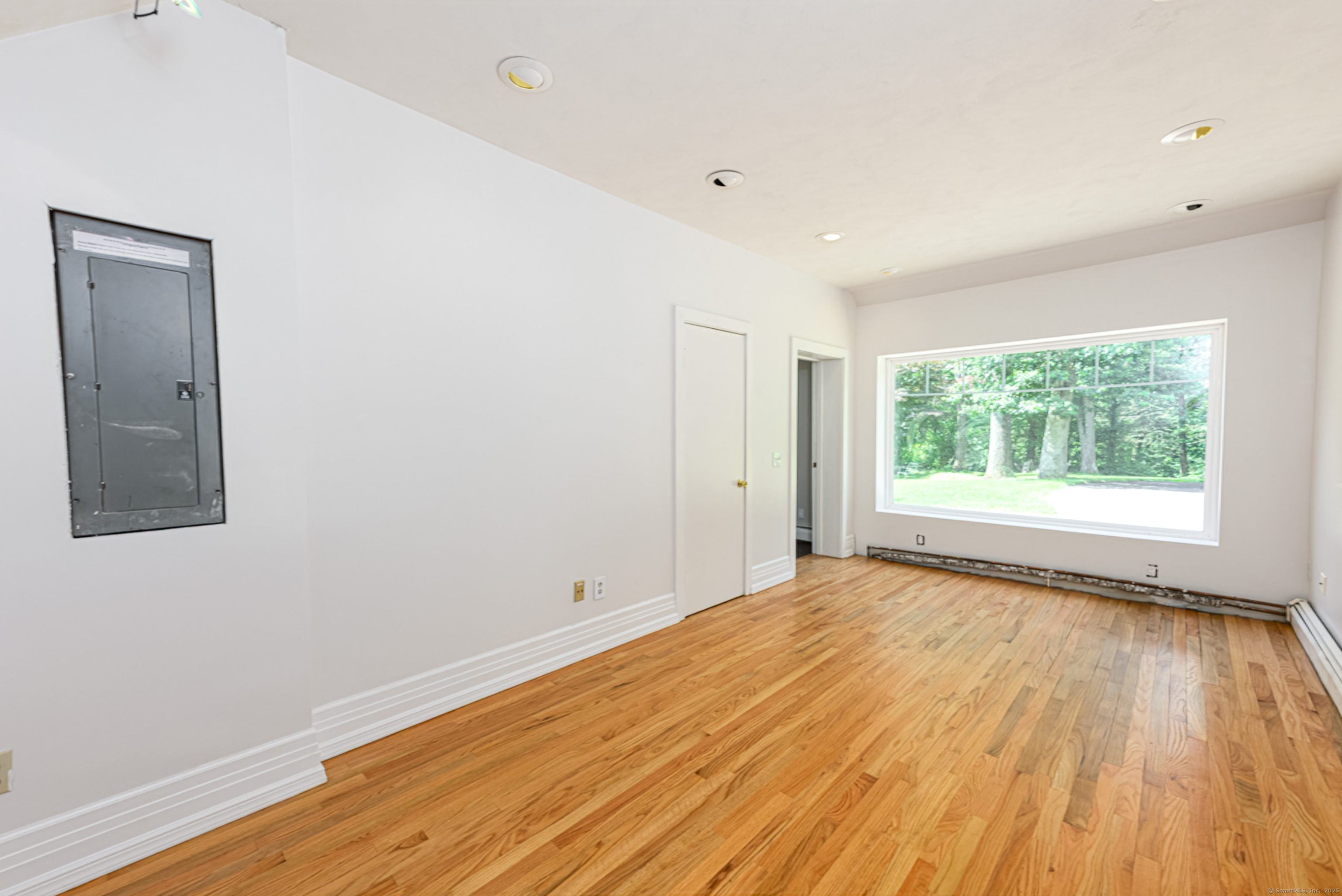 Bethany, Connecticut, 06524, United States, 4 Bedrooms Bedrooms, ,4 BathroomsBathrooms,Residential,For Sale,1911877
