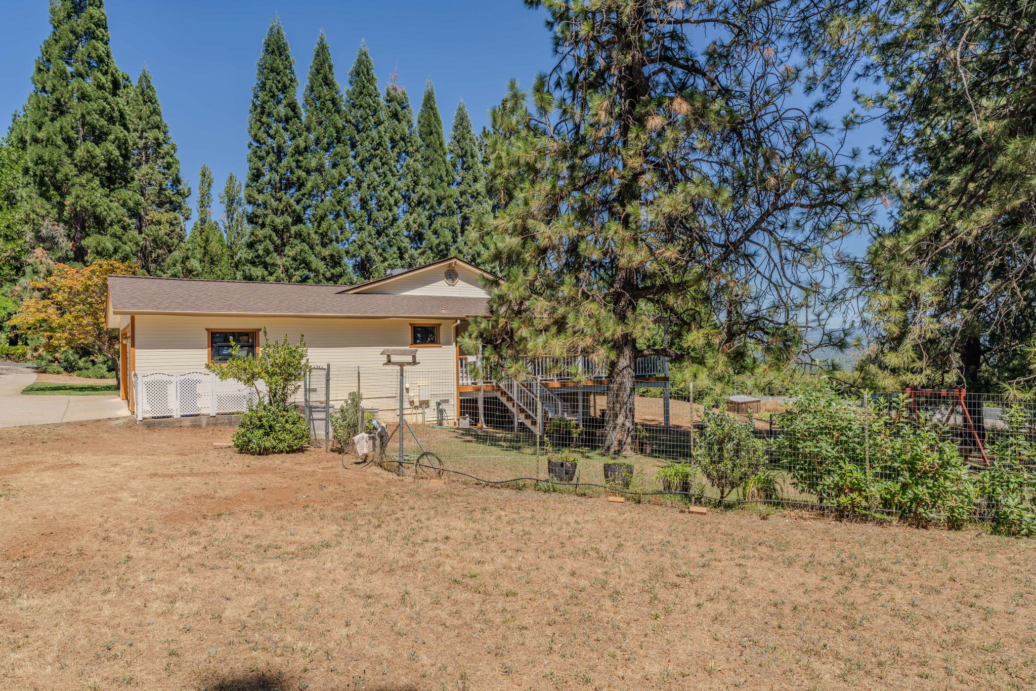  Panoramic Blue Mountain Views on One Usable Acre - 物件實景