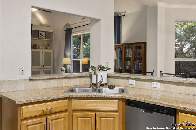 San Antonio, Texas, 78255, United States, 4 Bedrooms Bedrooms, ,3 BathroomsBathrooms,Residential,For Sale,1996984