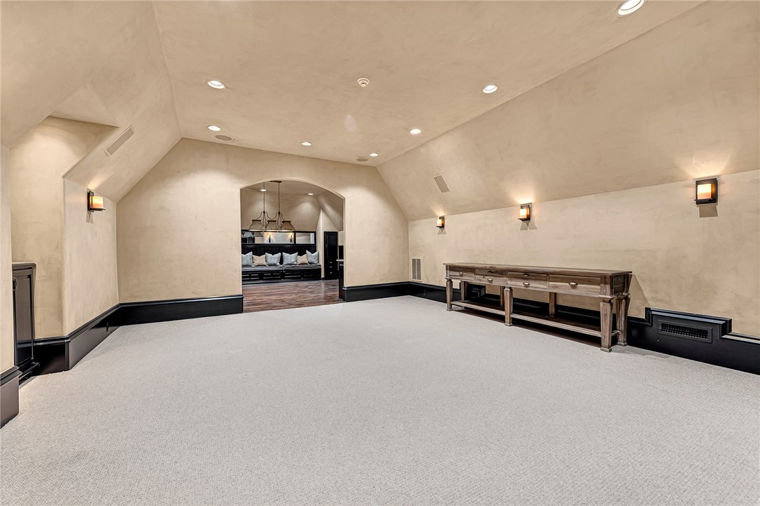 Rogers, Arkansas, 72758, United States, 3 Bedrooms Bedrooms, ,5 BathroomsBathrooms,Residential,For Sale,1857707