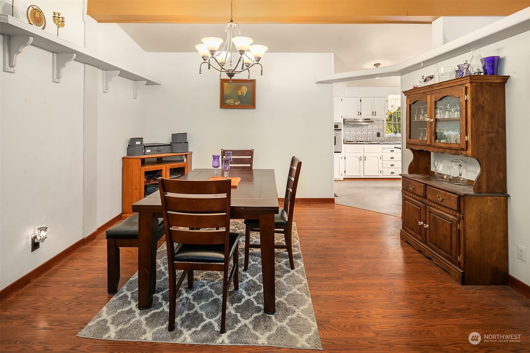 Easton, Washington, 98925, United States, 3 Bedrooms Bedrooms, ,3 BathroomsBathrooms,Residential,For Sale,1912346