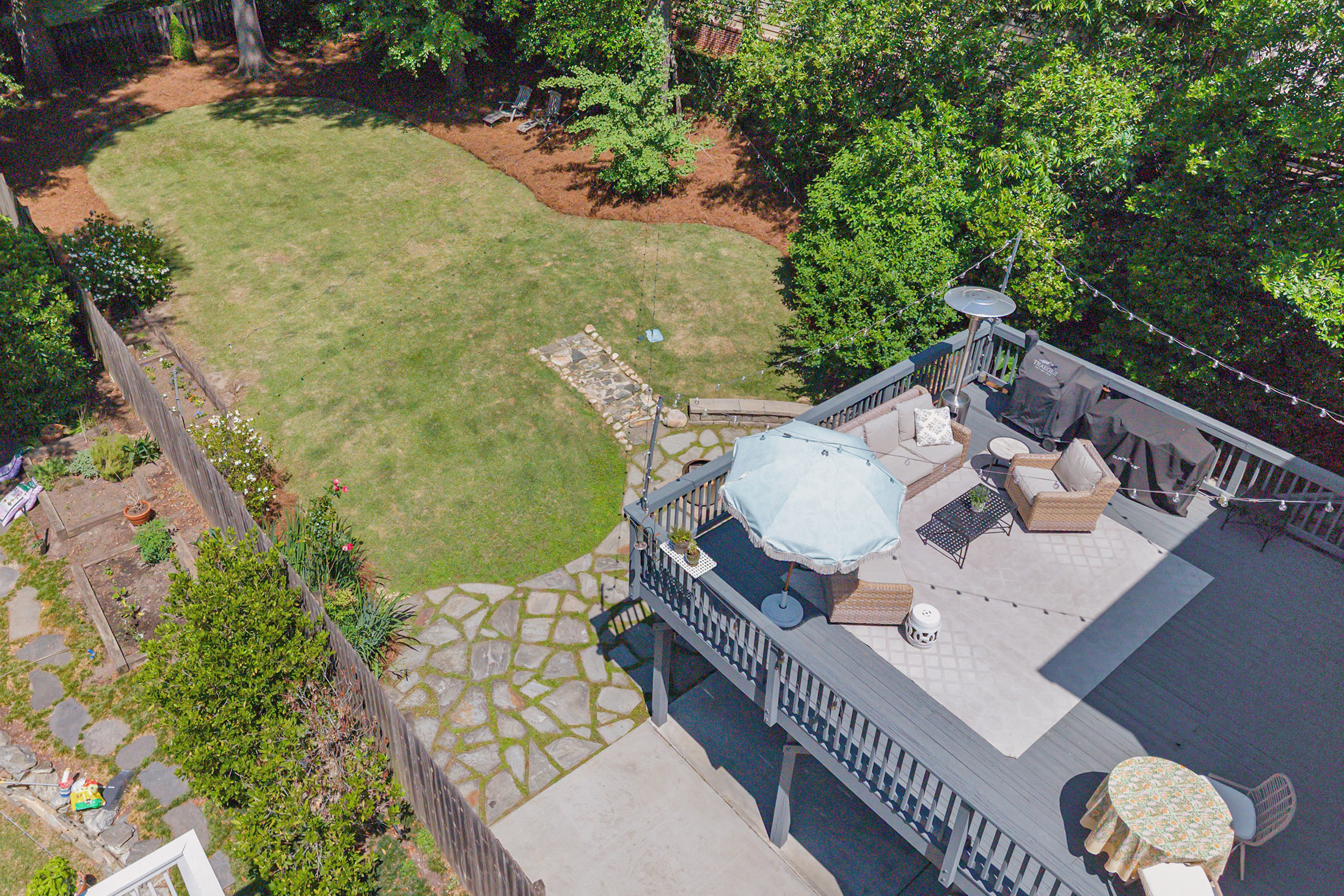  Charming Cottage in the Heart of Sought-after Peachtree Hills - 物件實景