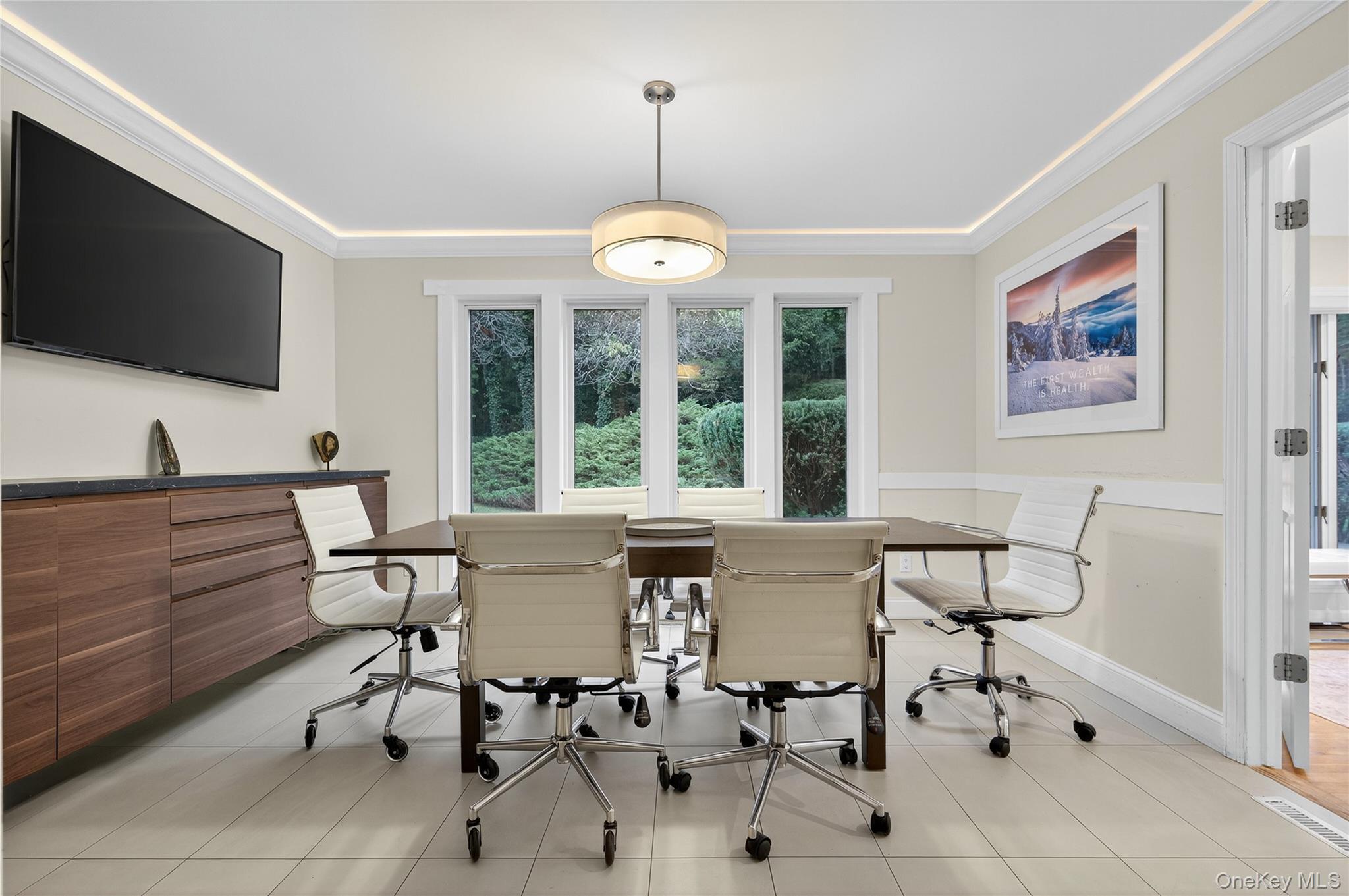  634 Park Avenue, Huntington, NY, 11743 - 物件實景