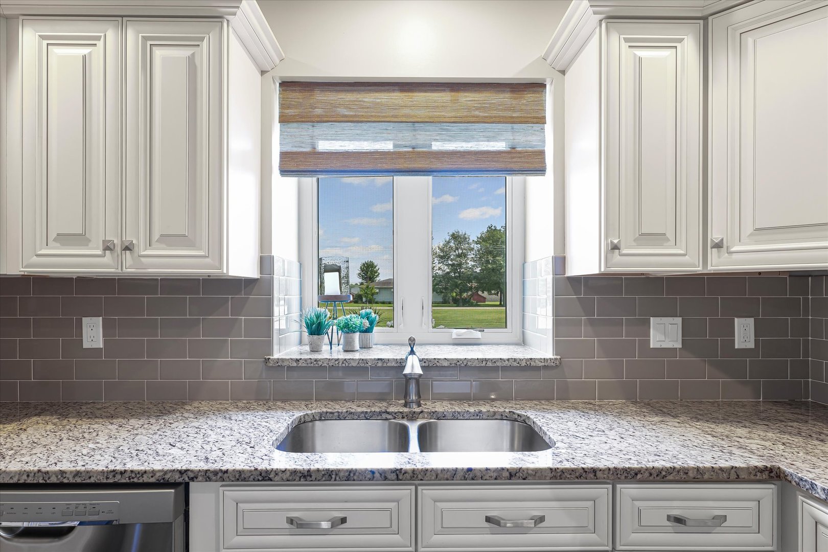 Sidney, Illinois, 61877, United States, 3 Bedrooms Bedrooms, ,2 BathroomsBathrooms,Residential,For Sale,1913394