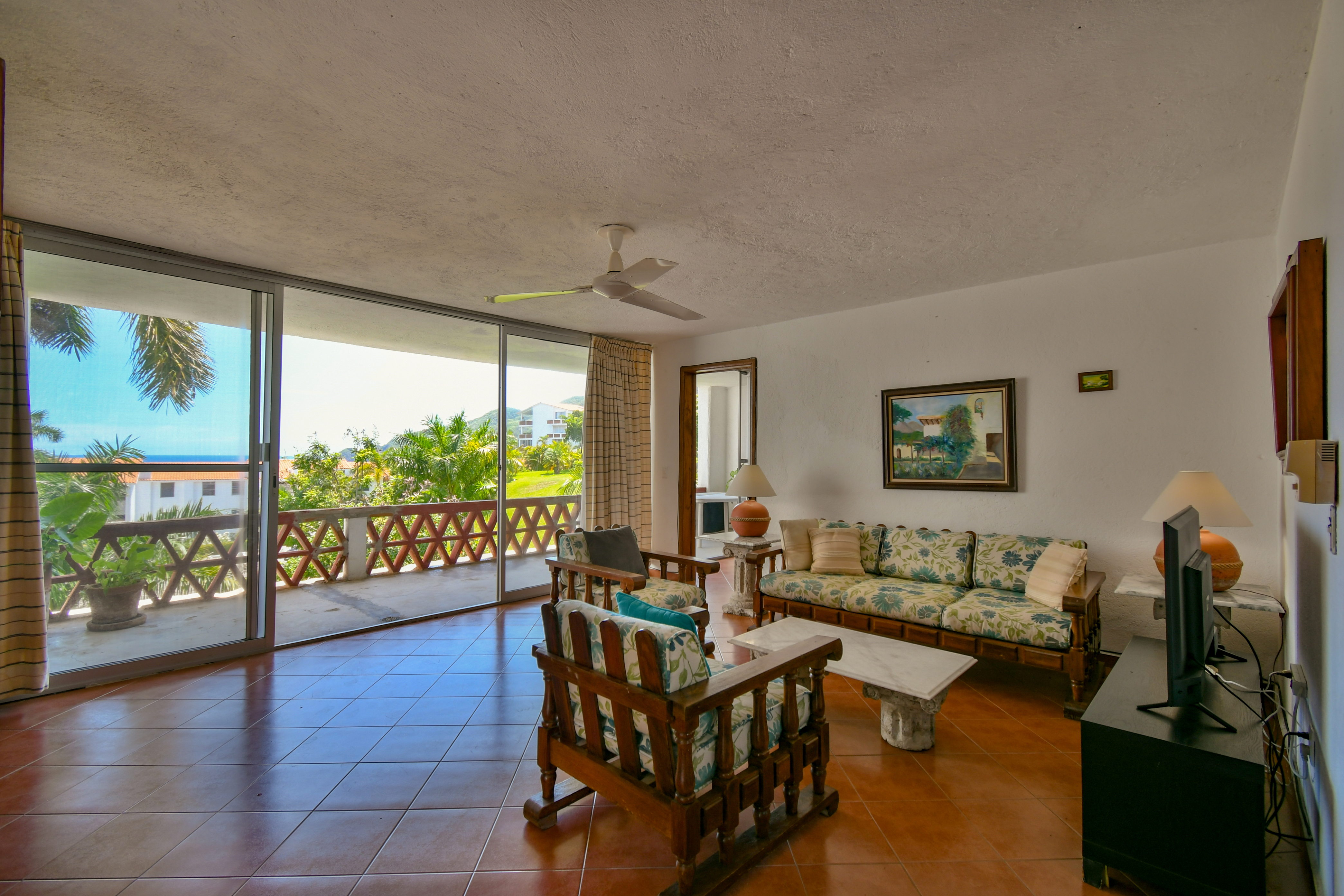  Departamento en venta en Vida del Mar, Manzanillo-planta baja y vista al jardín - 物件實景