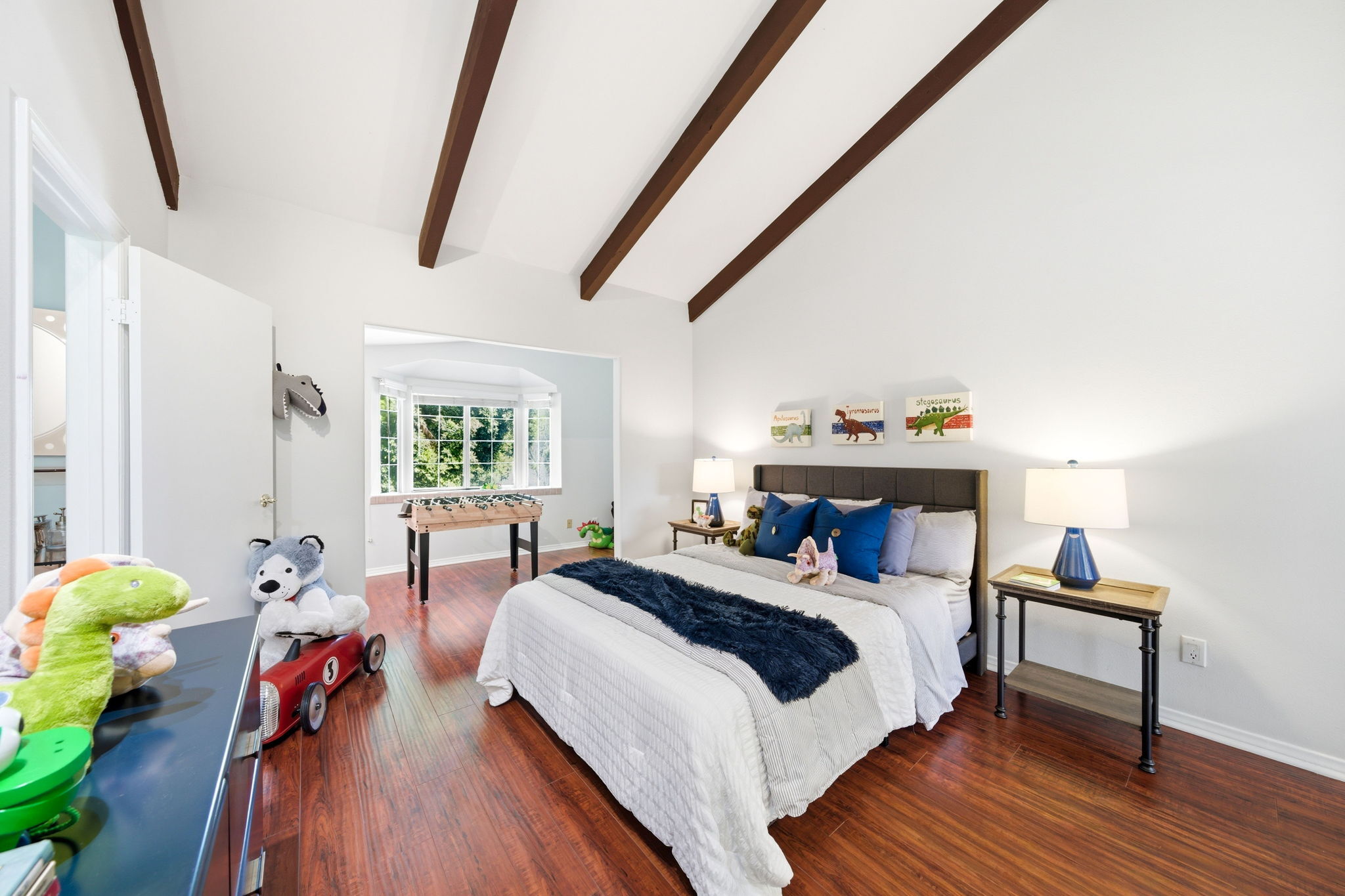  4115 Laurelgrove Ave - 物件實景