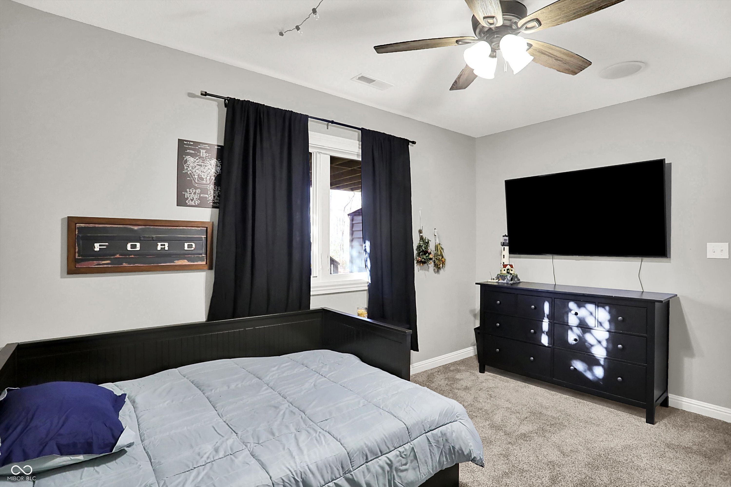 Fishers, Indiana, 46037, United States, 6 Bedrooms Bedrooms, ,5 BathroomsBathrooms,Residential,For Sale,1992348