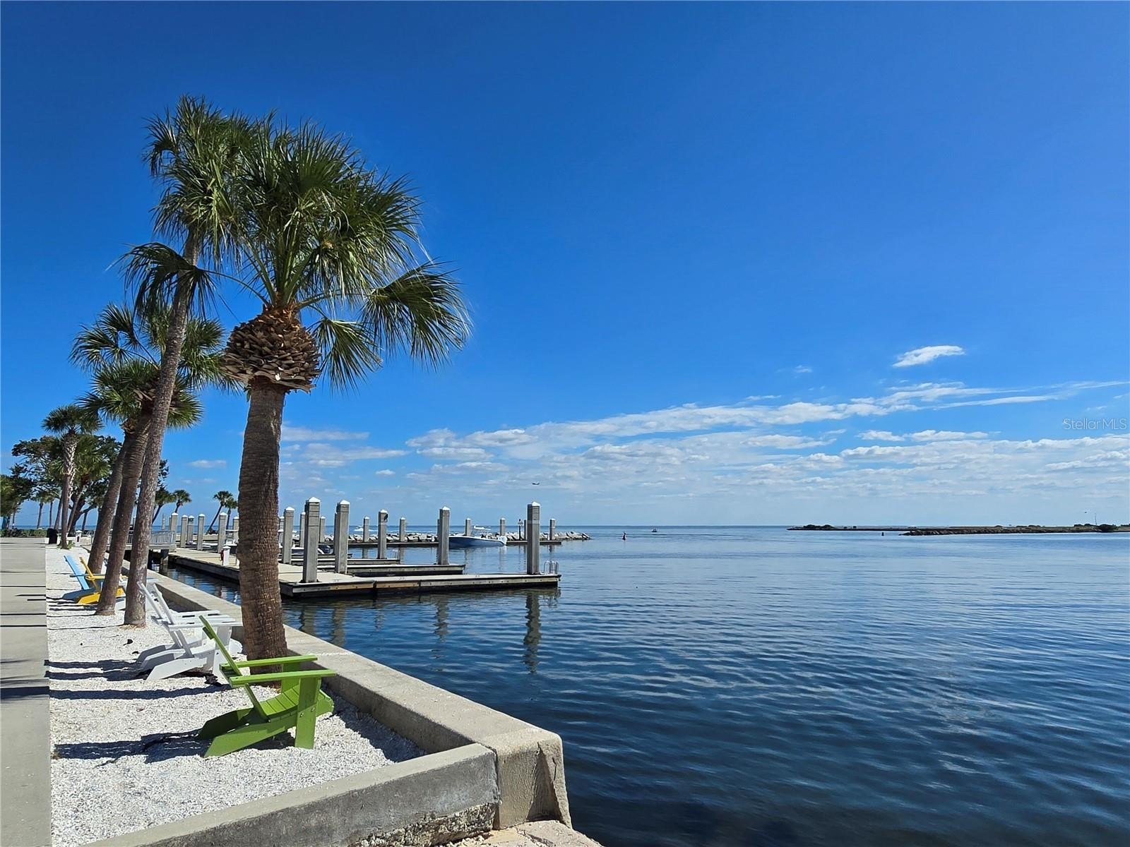 ST PETERSBURG, Florida, 33705, United States, 3 Bedrooms Bedrooms, ,2 BathroomsBathrooms,Residential,For Sale,1989946