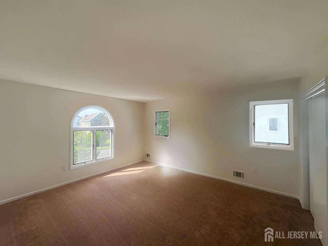 South Brunswick, New Jersey, 08810, United States, 4 Bedrooms Bedrooms, ,4 BathroomsBathrooms,Residential,For Sale,1978148