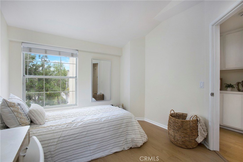Anaheim, California, 92808, United States, 2 Bedrooms Bedrooms, ,2 BathroomsBathrooms,Residential,For Sale,1917583