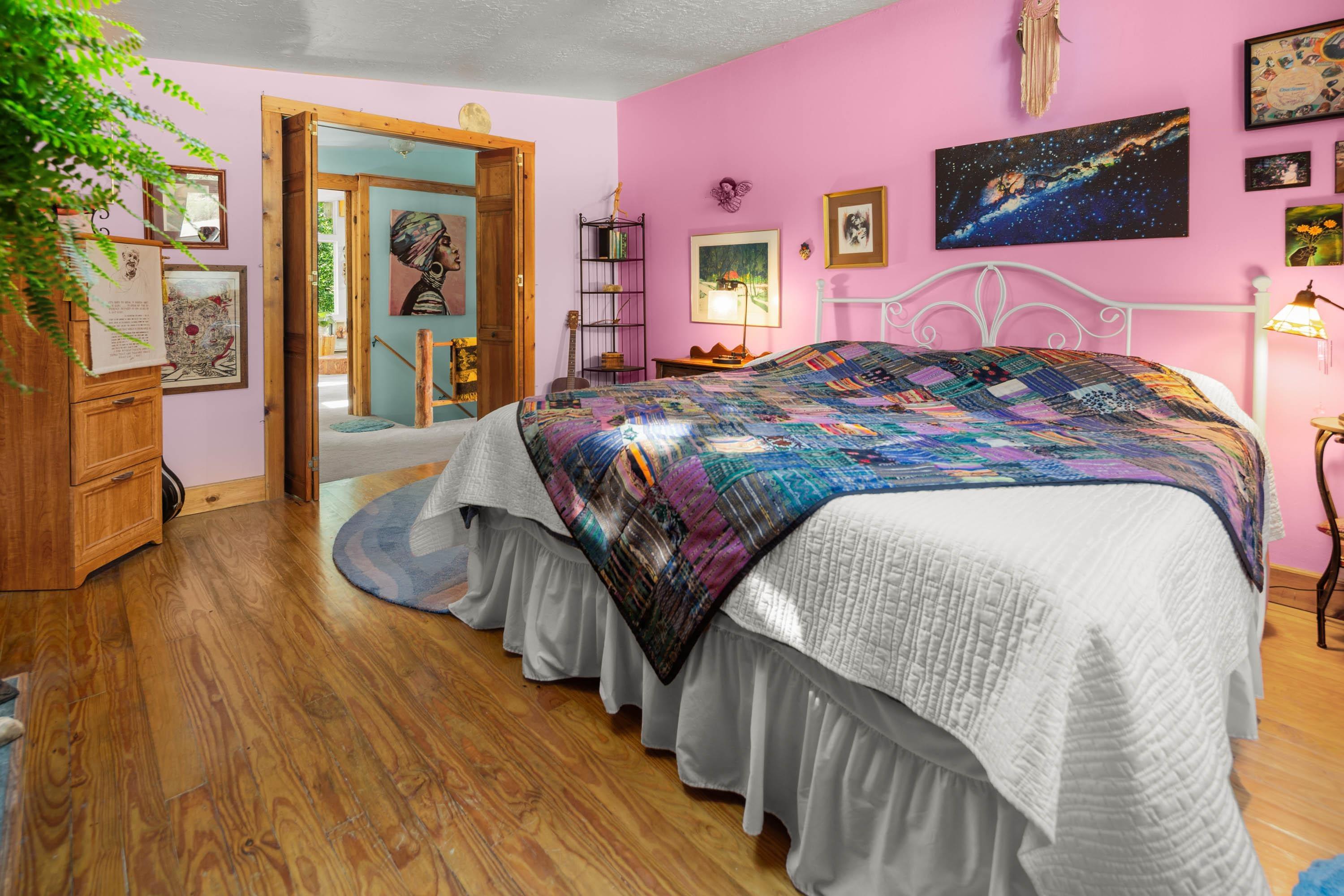 Questa, New Mexico, 87556, United States, 2 Bedrooms Bedrooms, ,3 BathroomsBathrooms,Residential,For Sale,1916841
