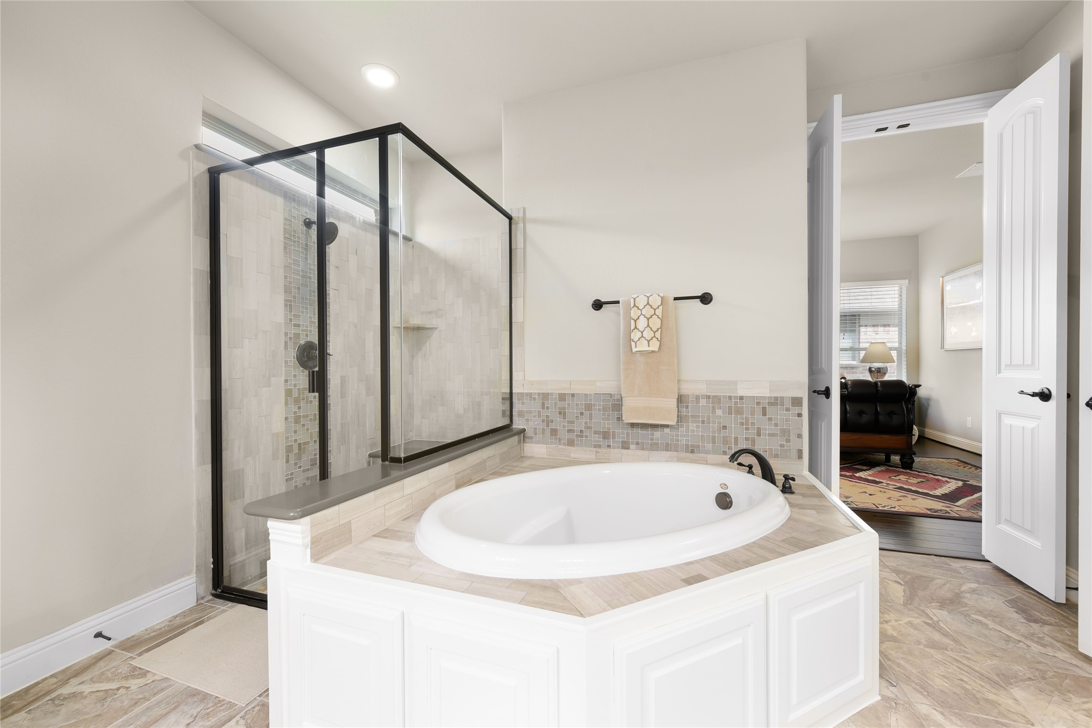 Wylie, Texas, 75098, United States, 6 Bedrooms Bedrooms, ,5 BathroomsBathrooms,Residential,For Sale,1828439