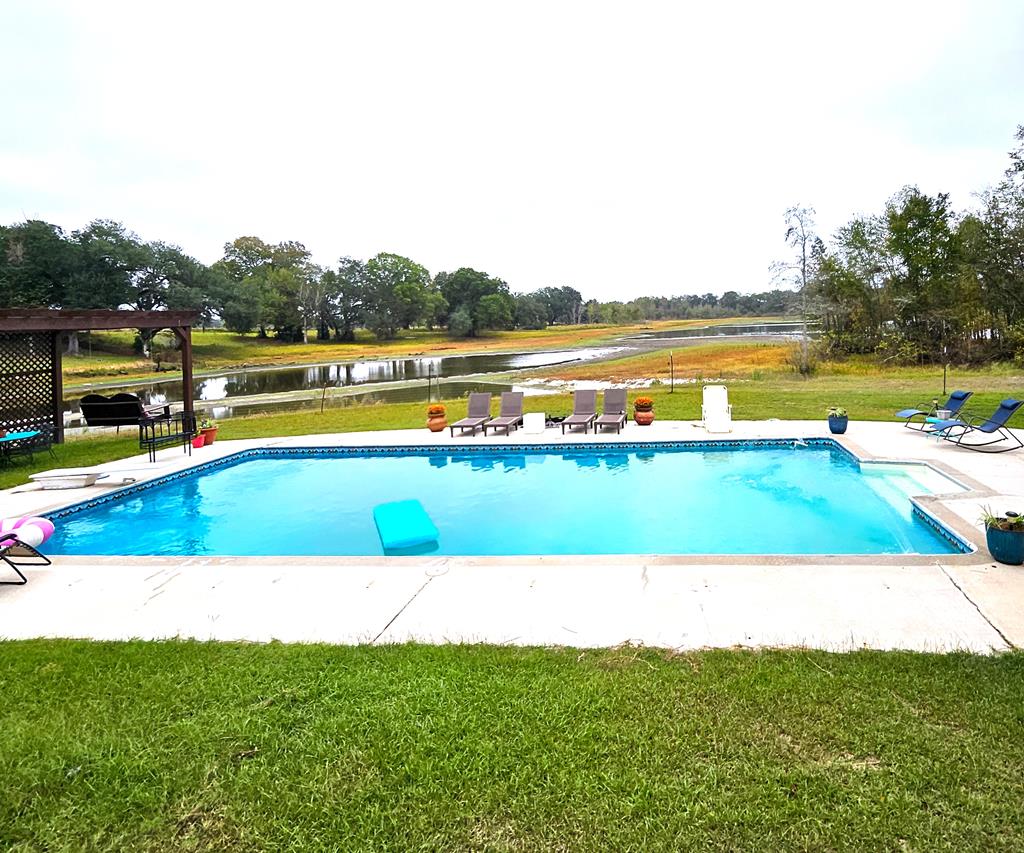 Bainbridge, Georgia, 39817, United States, 4 Bedrooms Bedrooms, ,4 BathroomsBathrooms,Residential,For Sale,1988533