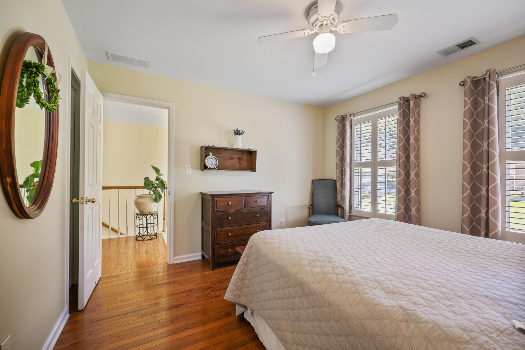  Beautifully Maintained Home in Established Burnt Hickory Pointe - 物件實景