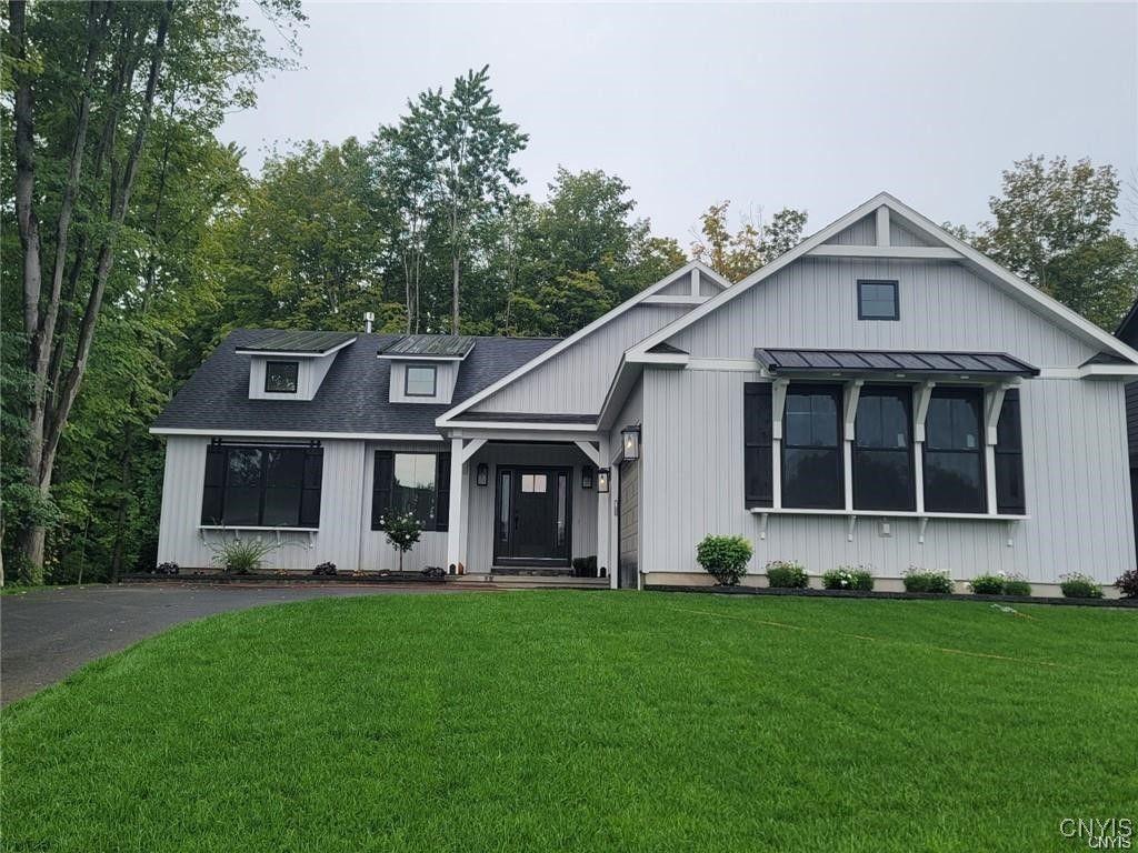 Syracuse, New York, 13215, United States, 3 Bedrooms Bedrooms, ,3 BathroomsBathrooms,Residential,For Sale,1846981